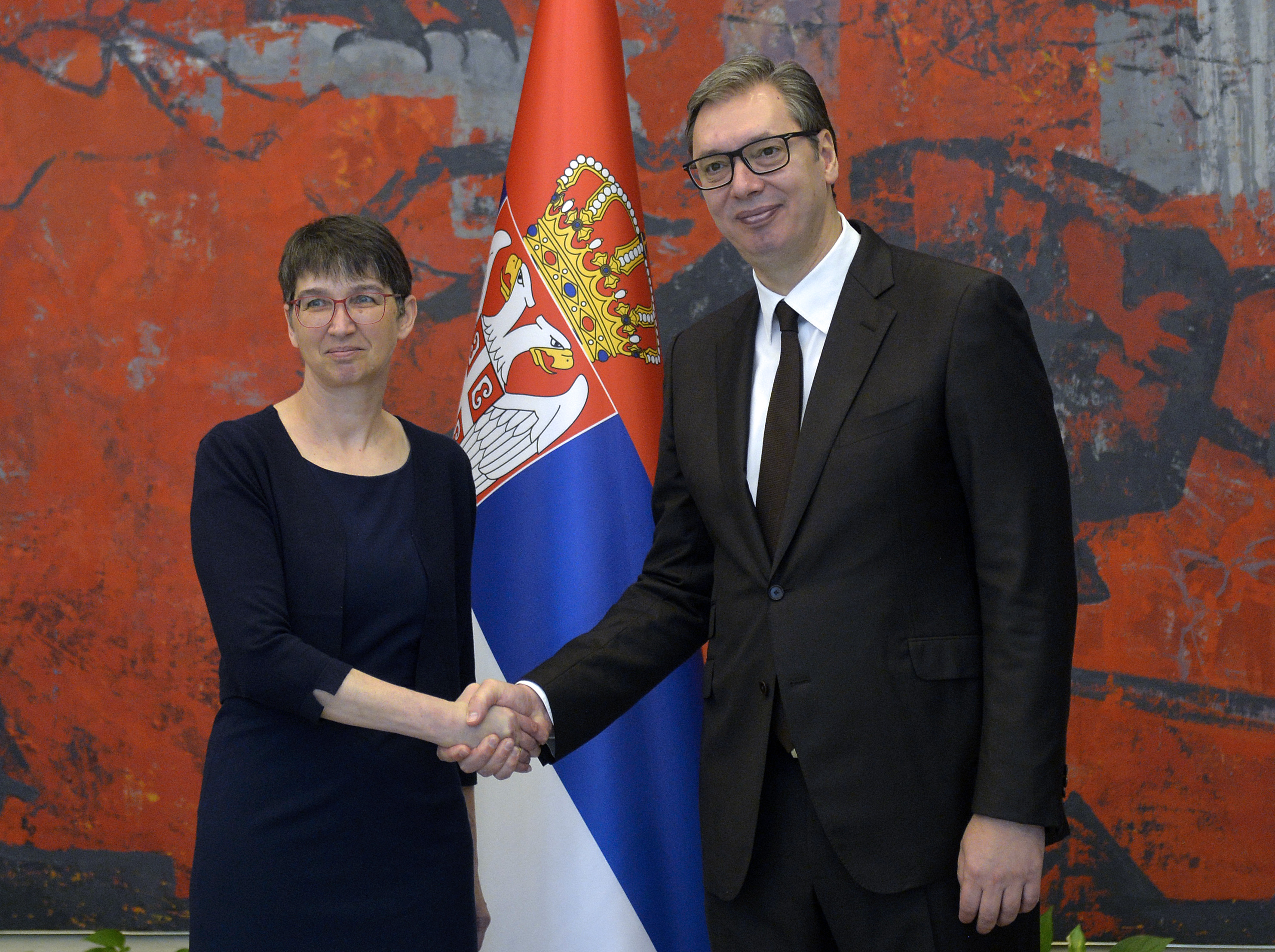 Beograd, 26. septembra 2022 - Predsednik Republike Srbije Aleksandar Vucic primio je akreditivna pisma novoimenovanog ambasadora Savezne Republike Nemacka Anke Konrad. FOTO TANJUG/ RADE PRELIC/ bs