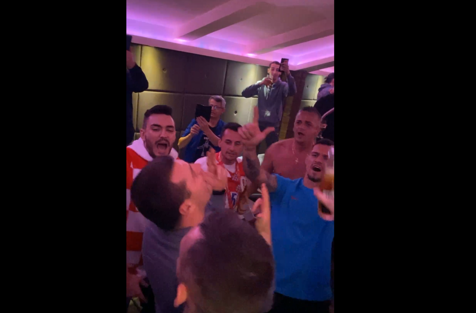 DEJAN_LOVREN_1600x