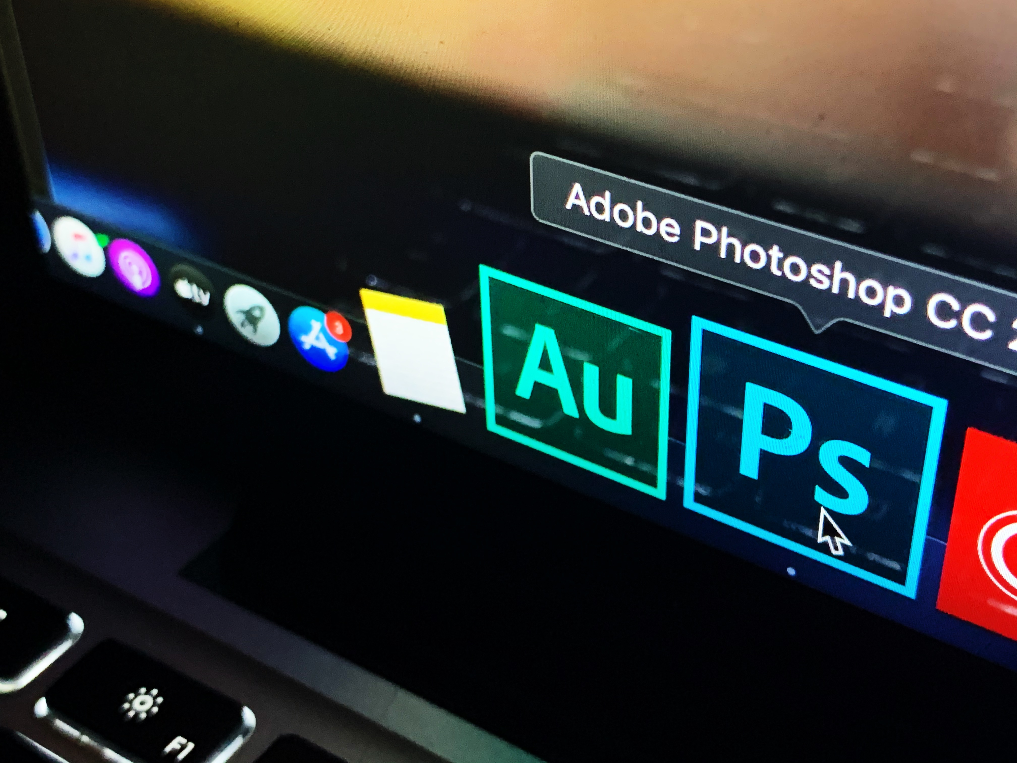 Computer,With,The,Adobe,Photoshop,Logo,Is,A,Raster,Graphics