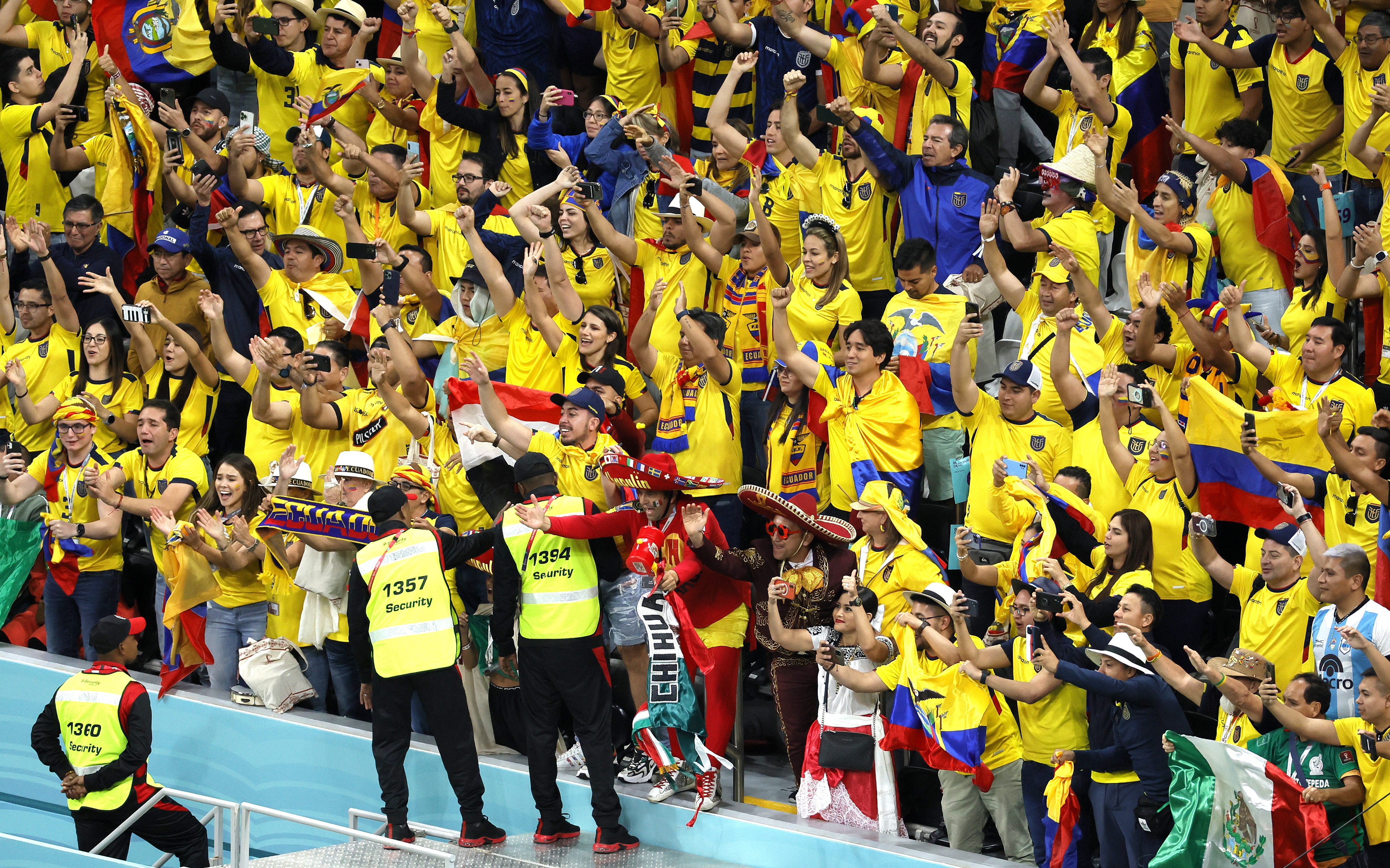 epa10316632 Fans of Ecuador celebrate after their team won the FIFA World Cup 2022 group A Opening Match between Qatar and Ecuador at Al Bayt Stadium in Al Khor, Qatar, 20 November 2022.  EPA-EFE/Ronald Wittek