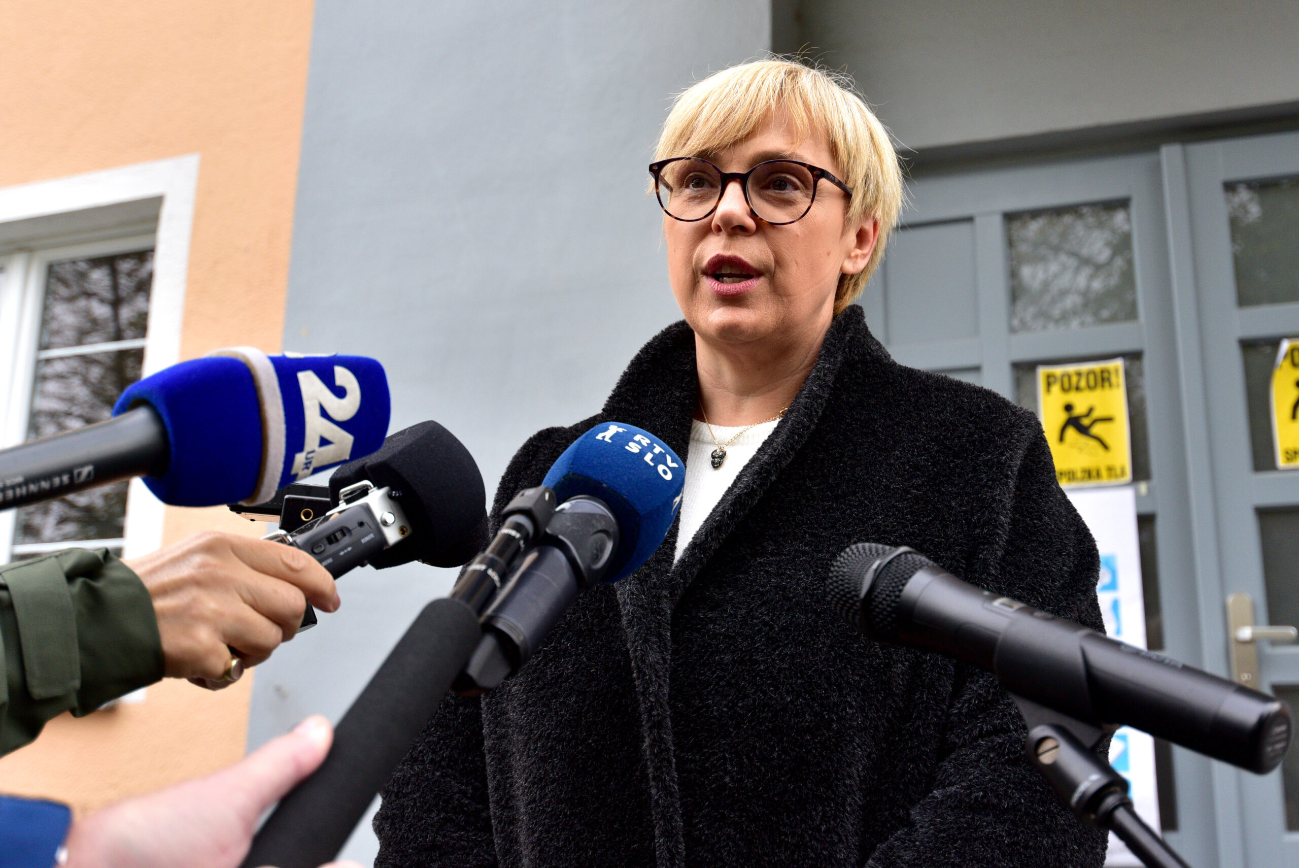 epa10260472 Independent candidate Natasa Pirc Musar talks to the media after casting her ballot at a polling station during the Slovenian presidential elections in Radomlje, Slovenia, 23 October 2022.  EPA-EFE/IGOR KUPLJENIK