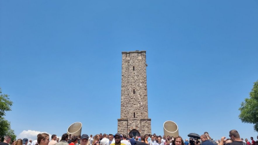 SPOMENIK NA GAZIMESTANU