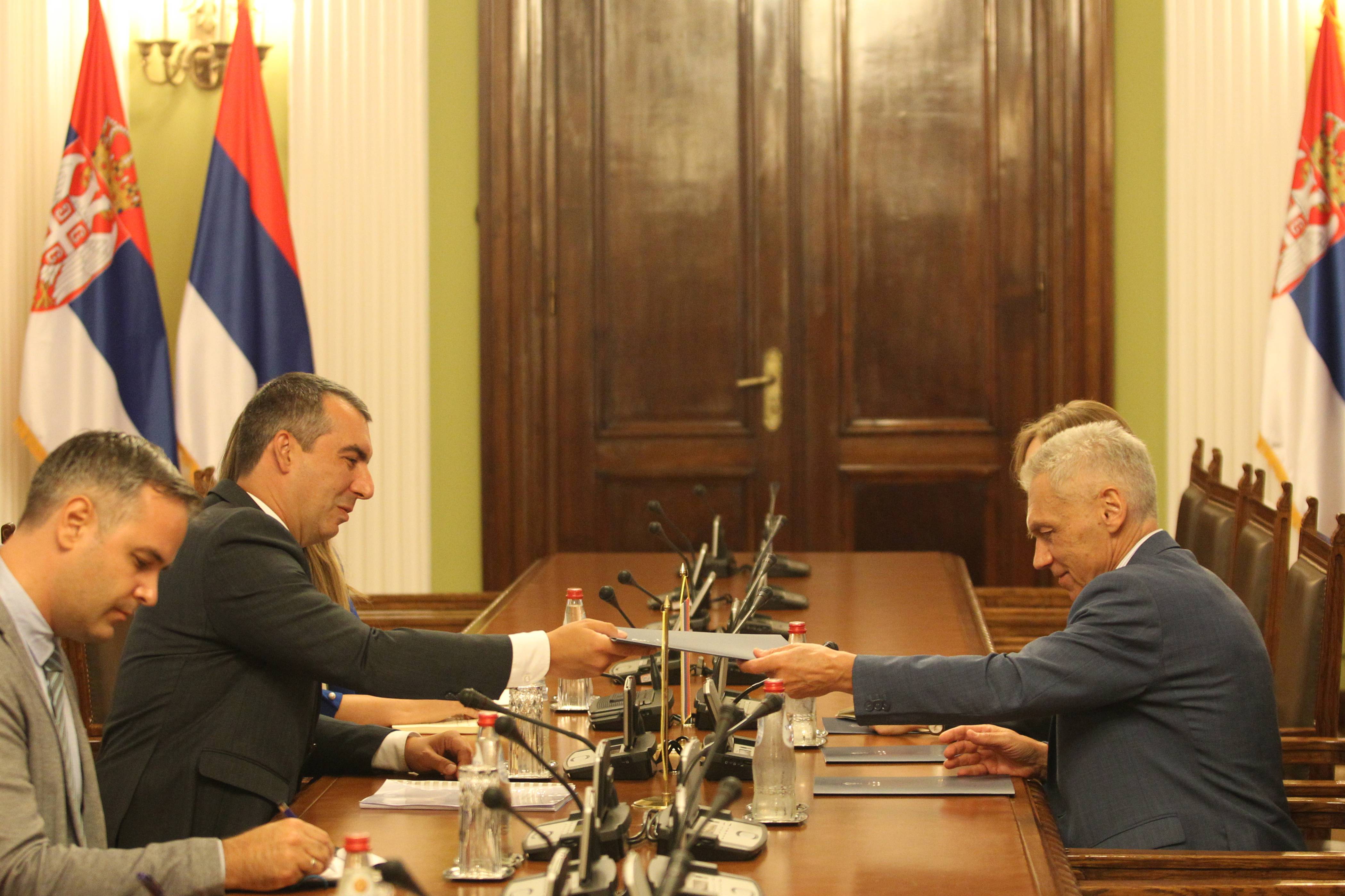 Beograd, 22.08.2022. - Predsednik Skupstine Srbije Vladimir Orlic i ambasador Rusije u Srbiji Aleksandar Bocan-Harcenko sastali su se danas u Domu Narodne skupstine. (BETAPHOTO/MILAN OBRADOVIC)