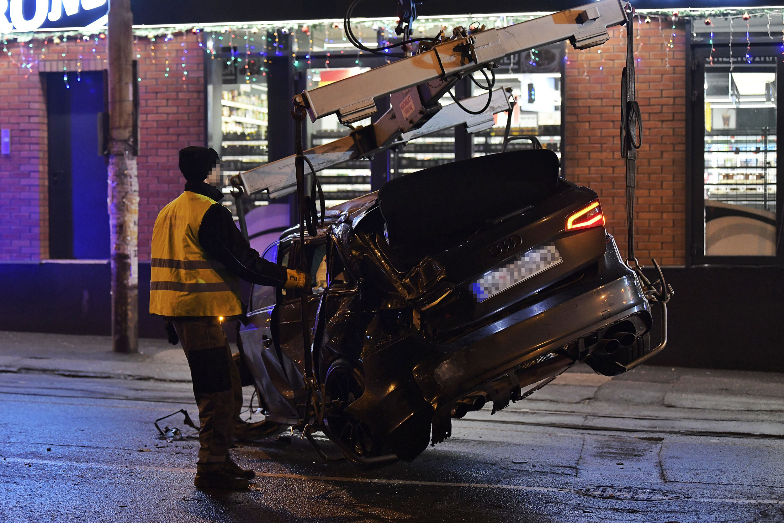 Beograd 07.12.2022. Sudar Bulevar Kralja Aleksandra, saobracajna nesreca kod Kluza, mesto nesrece