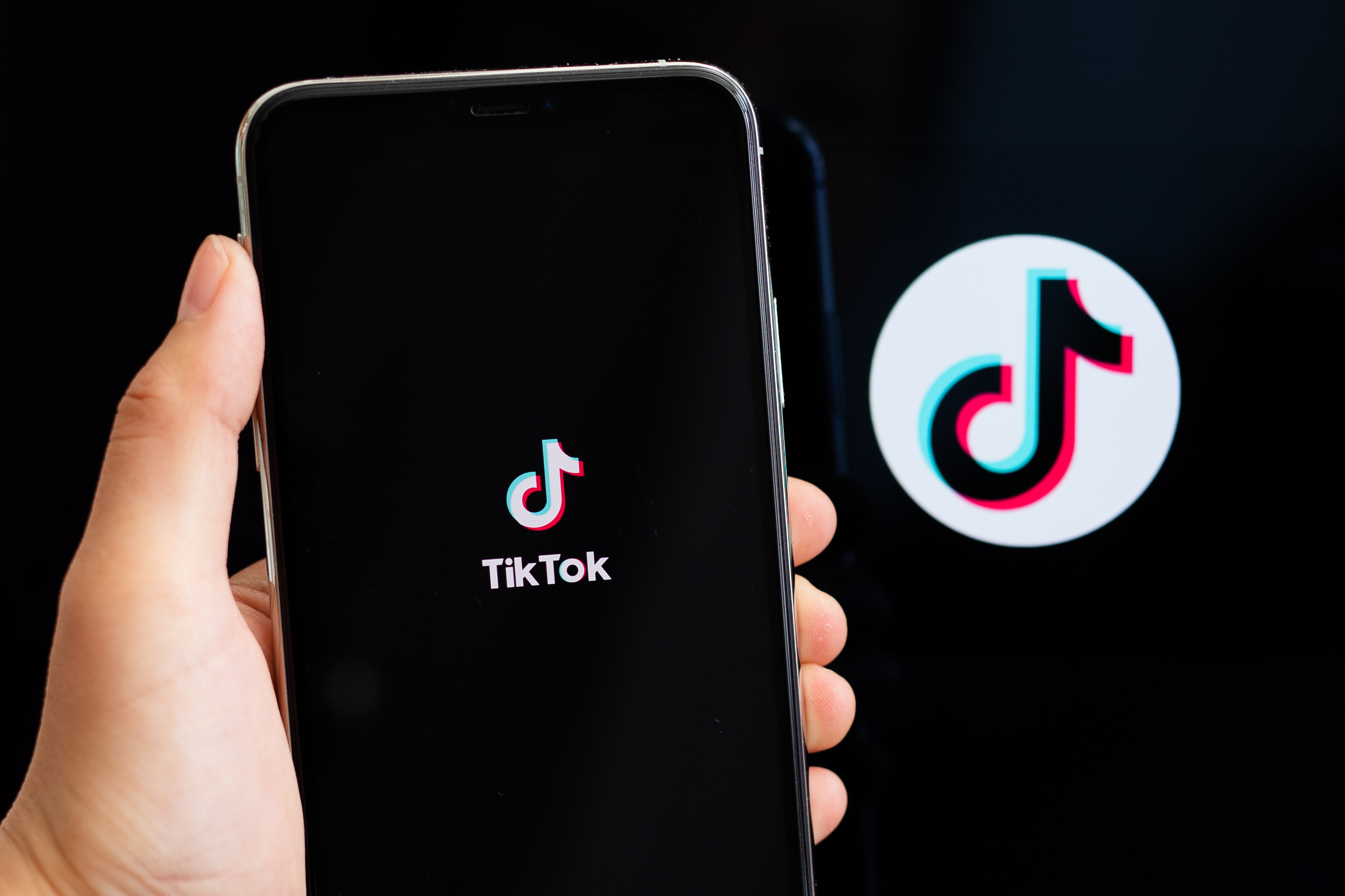 US to block downloads of TikTok, WeChat