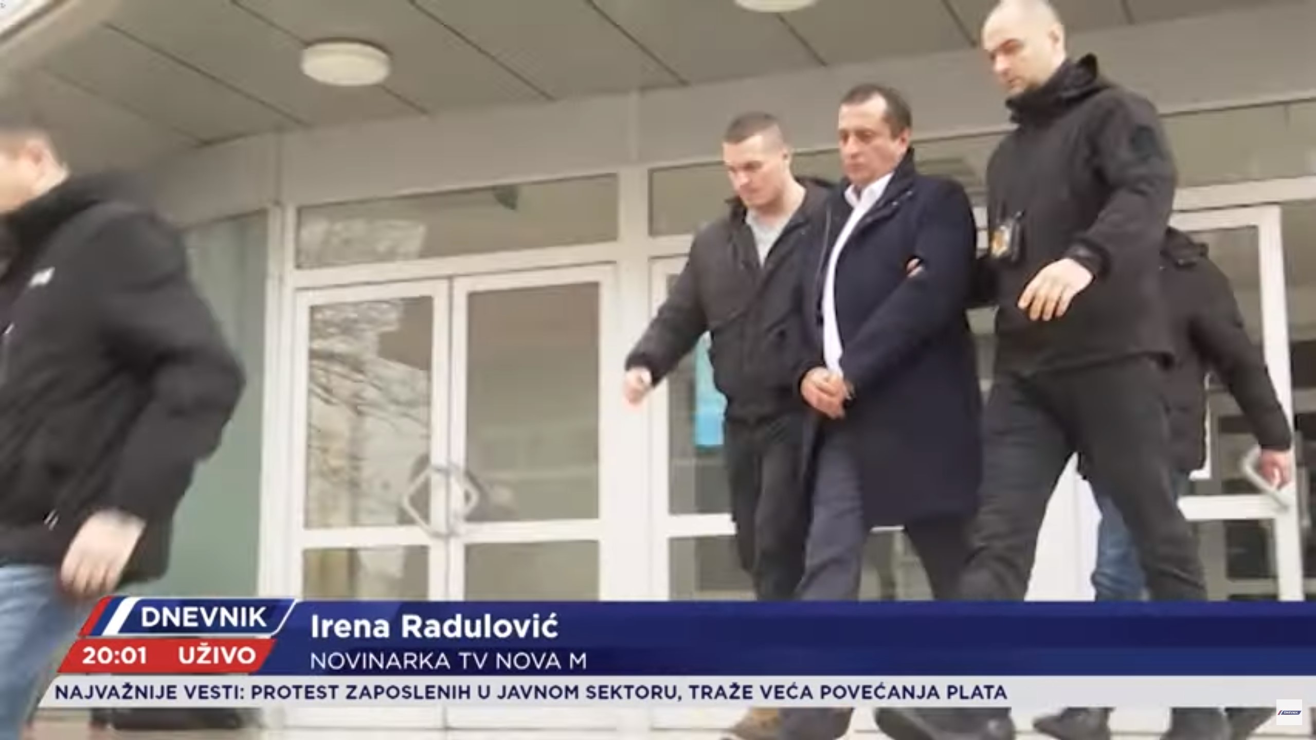 CRNA GORA NOVAM
Crna Gora: Tužilac Čađenović negira optužbe
hapsenje