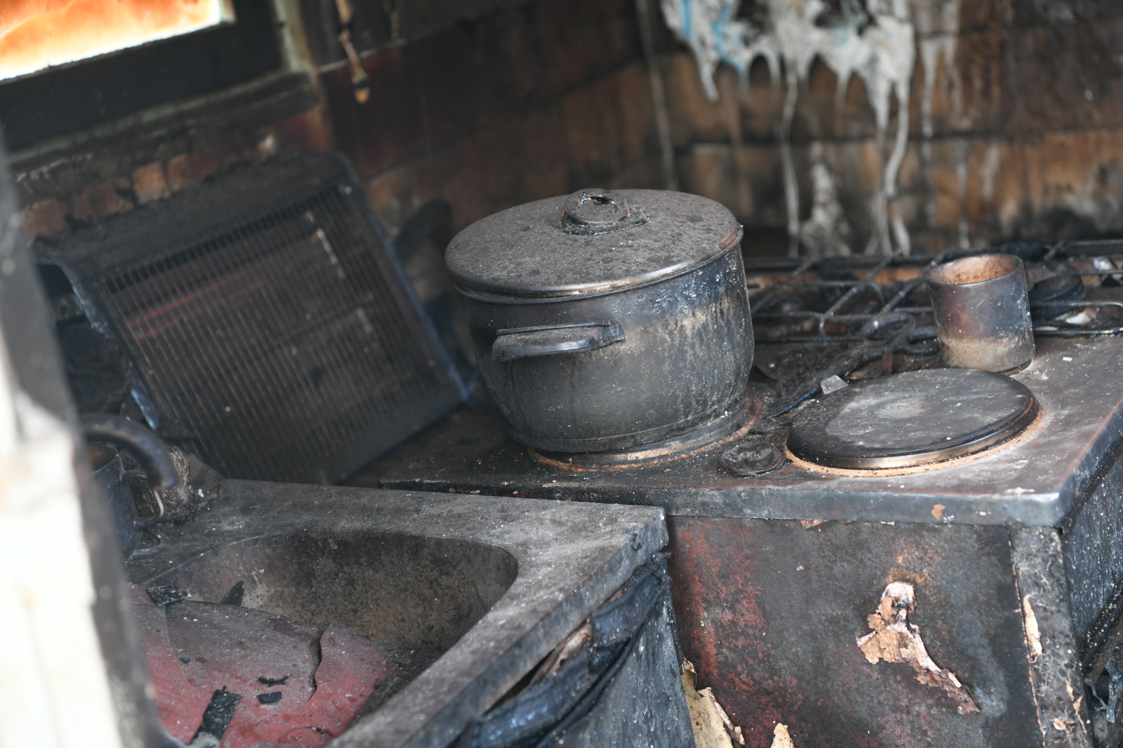 Beograd, 20.12.22022. Požar Mirijevo, Požar u Mirijevu, spaljena kuća  Foto: Vesna Lalić/Nova.rs