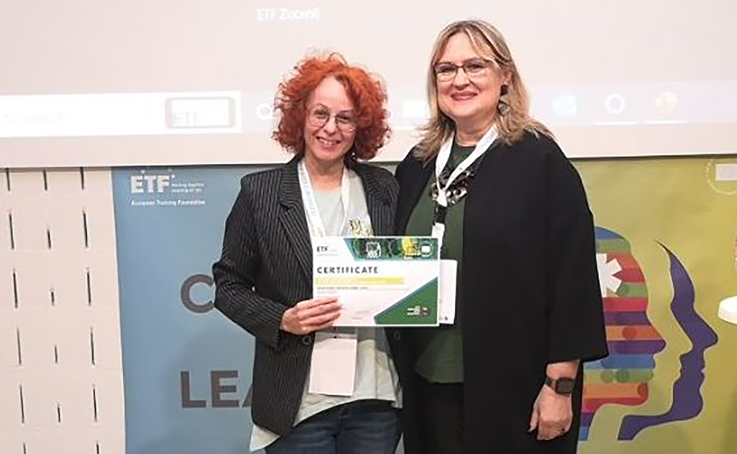 profesorka informatike iz Kragujevca dobila značajnu  nagradu na svetskom konkursu za inovativnost u nastavi
Profesorka Katarina sa učenicima osmislila igricu za bezbednost na internetu i oduševili svet. Osvojili drugo mesto među 750 radova