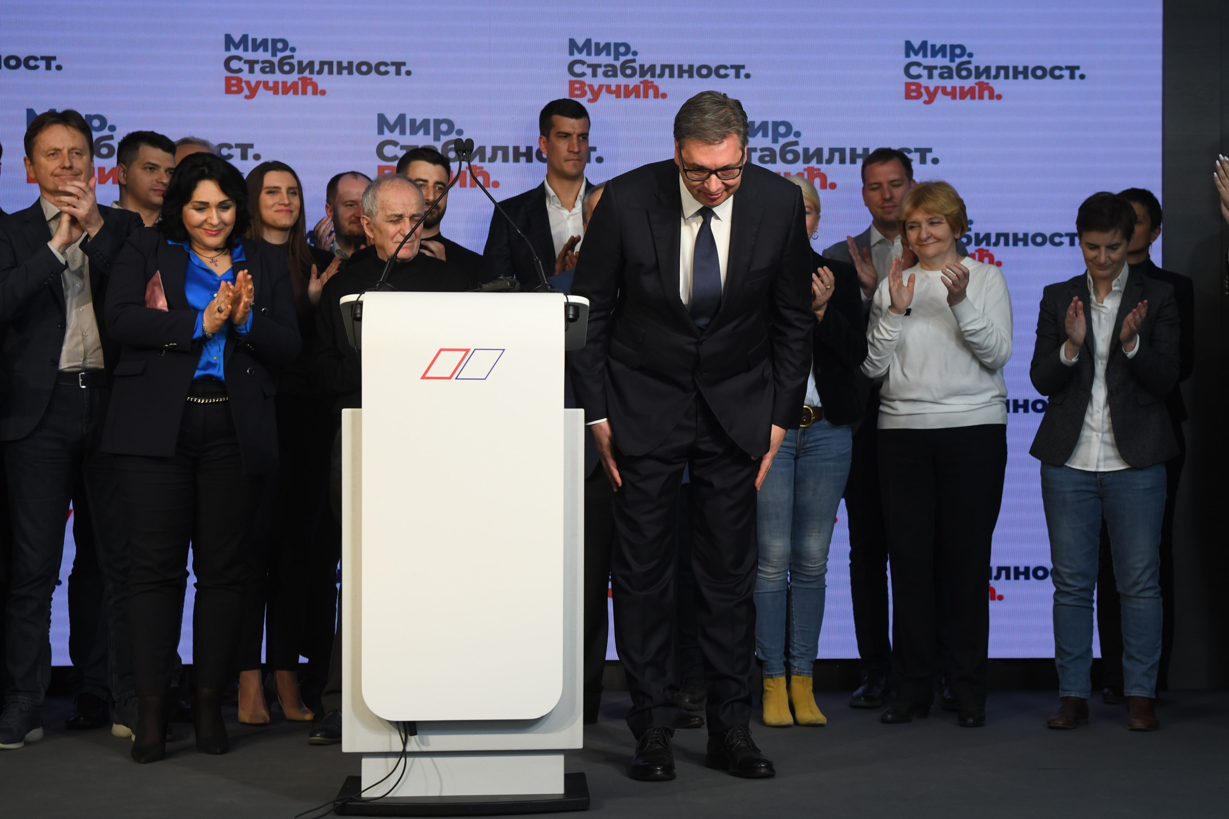 Beograd 03. april 2022. Lokalni beogradski, parlamentarni i predsednicki izbori u Srbiji, izborni stab SNS, Srpska napredna stranka, rezultati glasanja Foto: Goran Srdanov/Nova.rs