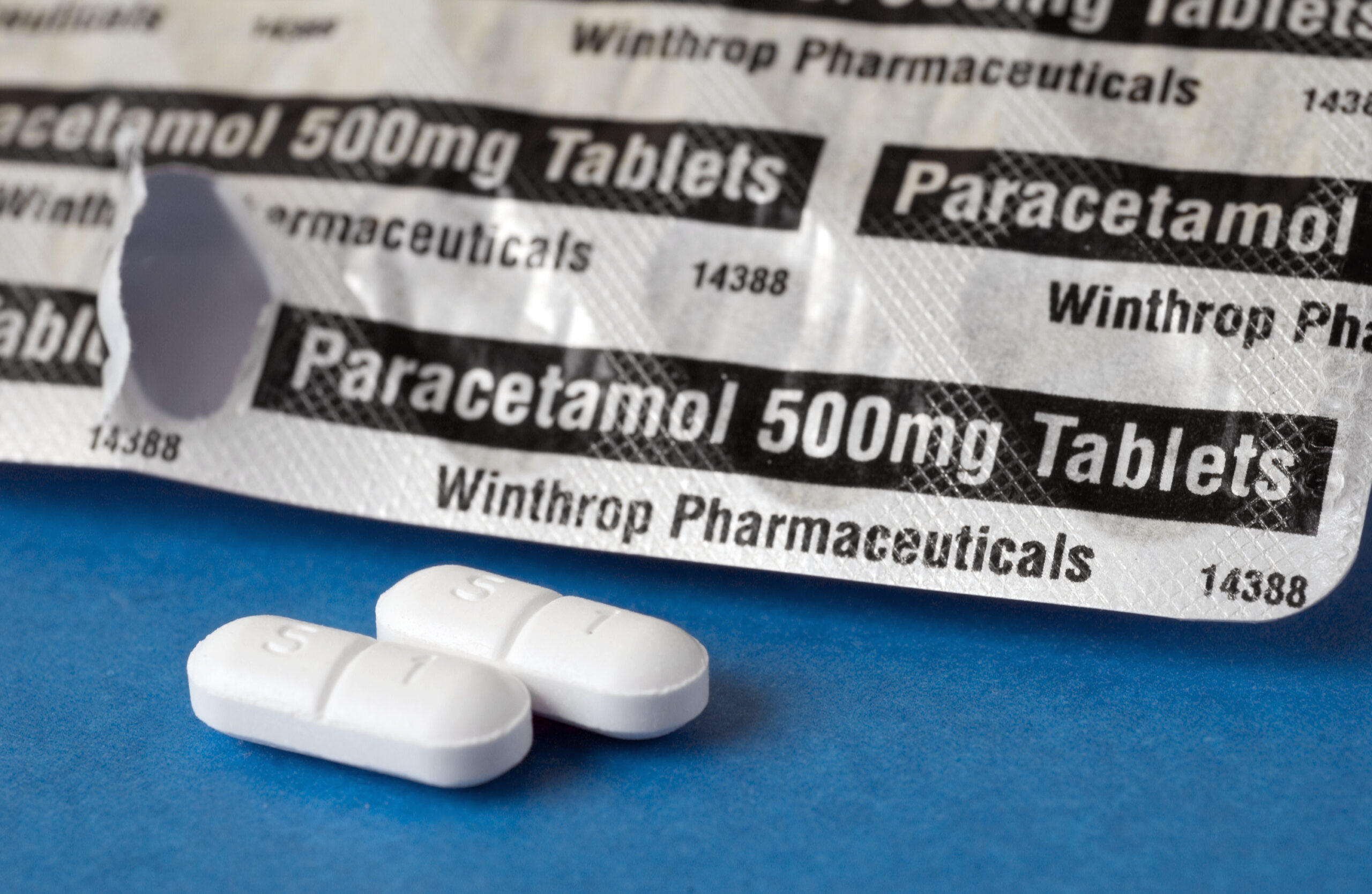 Blister pack of paracetamol tablets.,Image: 658487134, License: Rights-managed, Restrictions: , Model Release: no, Credit line: MEDICIMAGE / Sciencephoto / Profimedia