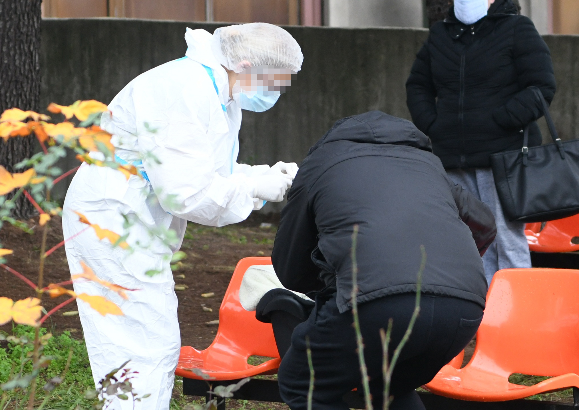 Beograd 18.11.2020. Novi Beograd, dom zdravlja, kovid ambulanta, pacijenti, čekanje, koronavirus, kovid, covid Foto: Vesna Lalić/Nova.rs