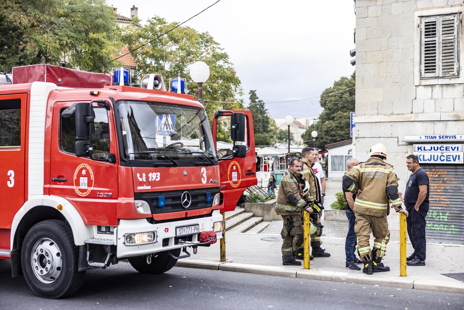 01.10.2022., Split - Eksplozija u restoranu u centru Splita. Dvoje ozlijedenih prevezeno je u bolnicu. Photo: Milan Sabic/PIXSELL
