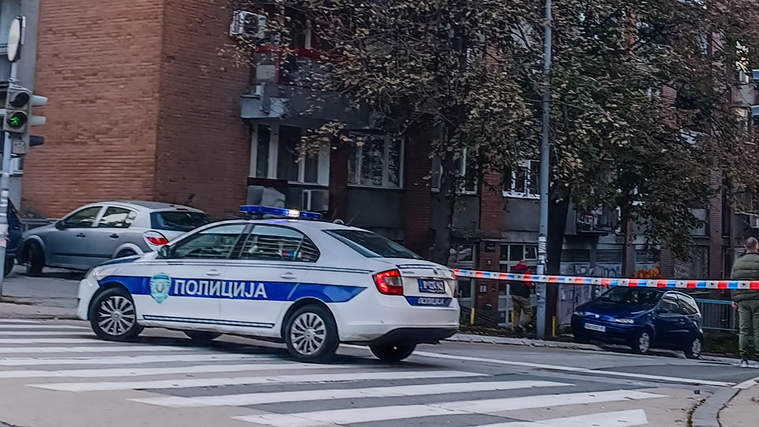 pucnjava na Banovom Brdu ugao Zrmanjske i Pozeske