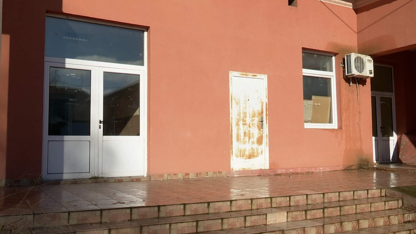 Ambulanta Vratarnica Zaječar,  zatvorena ambulanta u selu