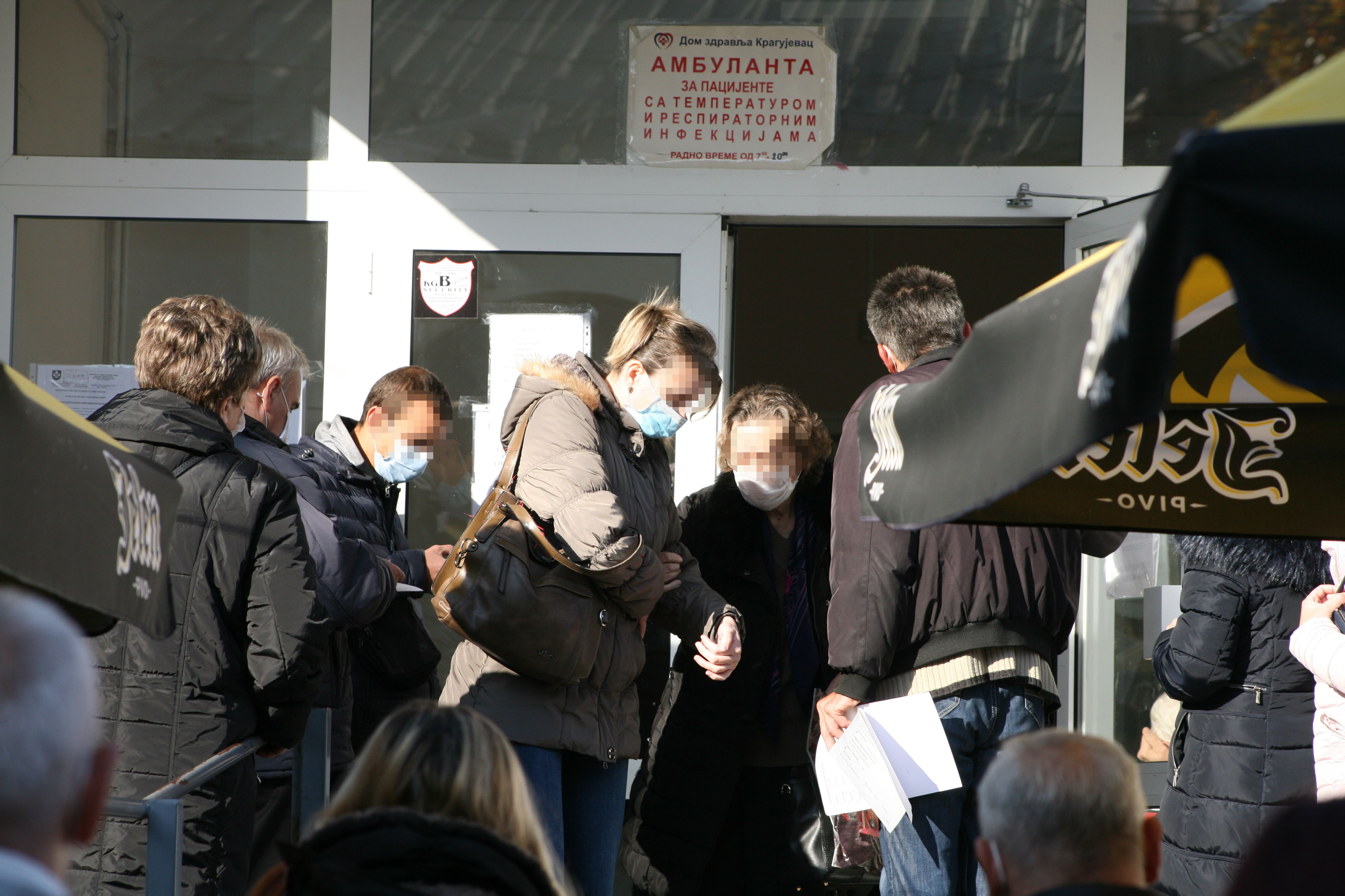 Kovid guzva foto aleksandra petrovic (1)