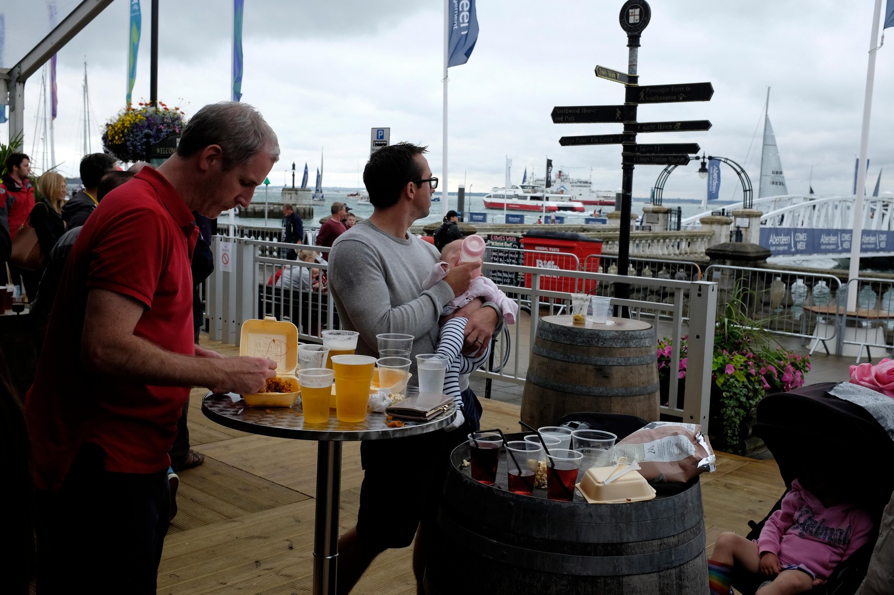 Yacht Racing, Shore side entertainments, Bands, Yacht Club scenes, 2015, Cowes Week, Isle of Wight, England, UK,,Image: 262646788, License: Rights-managed, Restrictions: , Model Release: no, Credit line: Patrick Eden / Alamy / Alamy / Profimedia