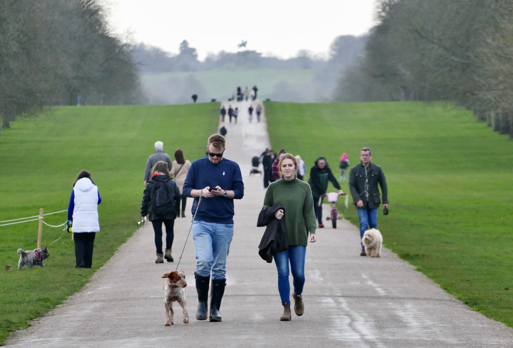 Seasonal weather, Windsor, Berkshire, UK - 01 Jan 2022