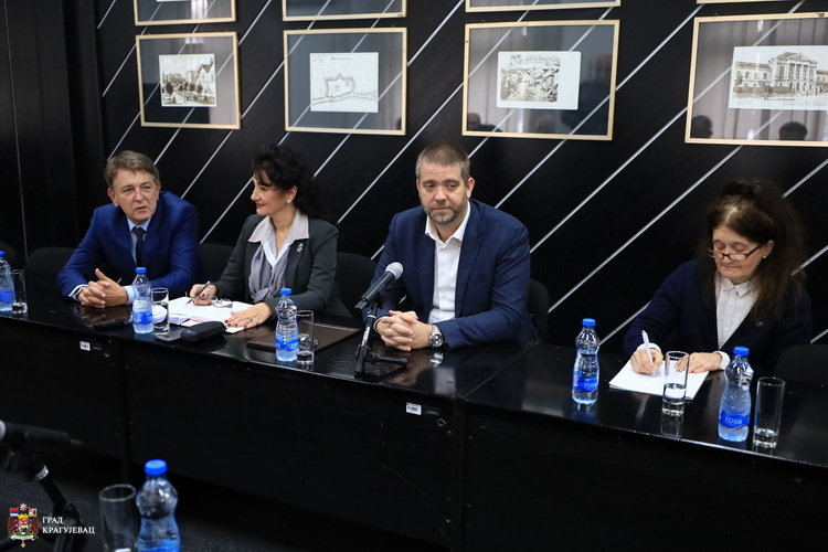 1667827874-Americki-lekari-1-autor-Grad-Kragujevac.jpg