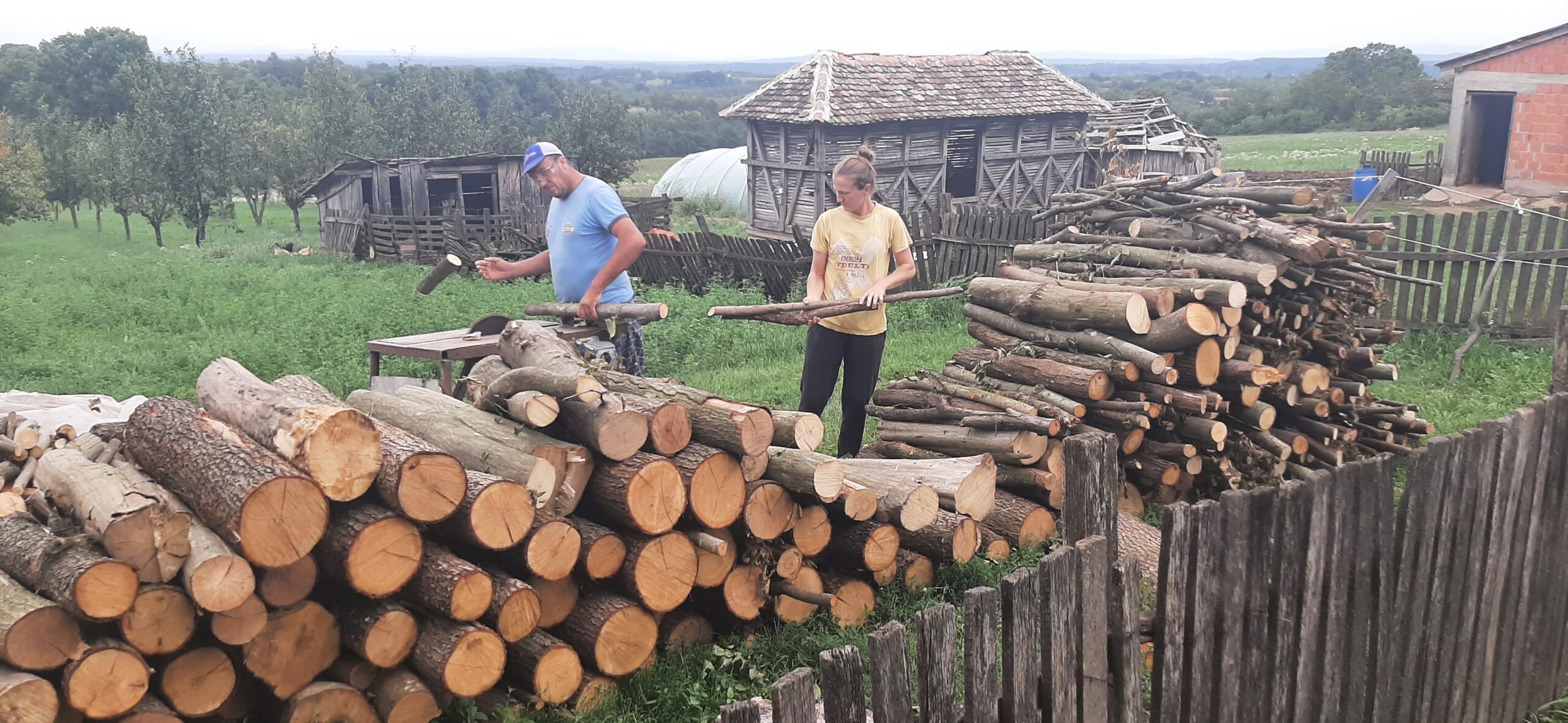 selo Batalage porodica radovanović prosledila sanja tomic