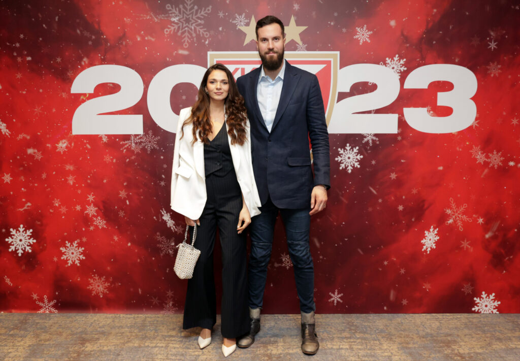 Miroslav Raduljica ZENA DEVOJKA