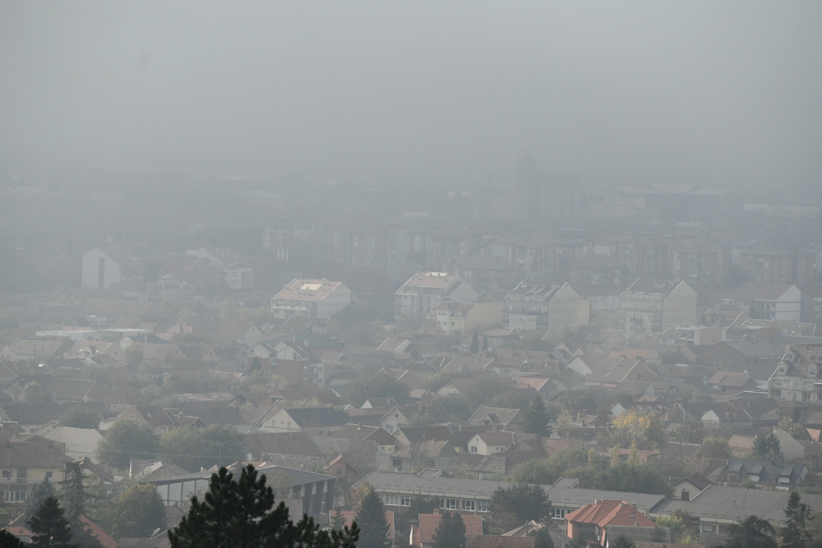 Vršac 31.10.2022. Zagađenje vazduha u Vršcu, zagadjenje vazduha, vazduh, smog, magla. Zagađenje, zagadjenje u Srbiji Foto: Vesna Lalić/Nova.rs