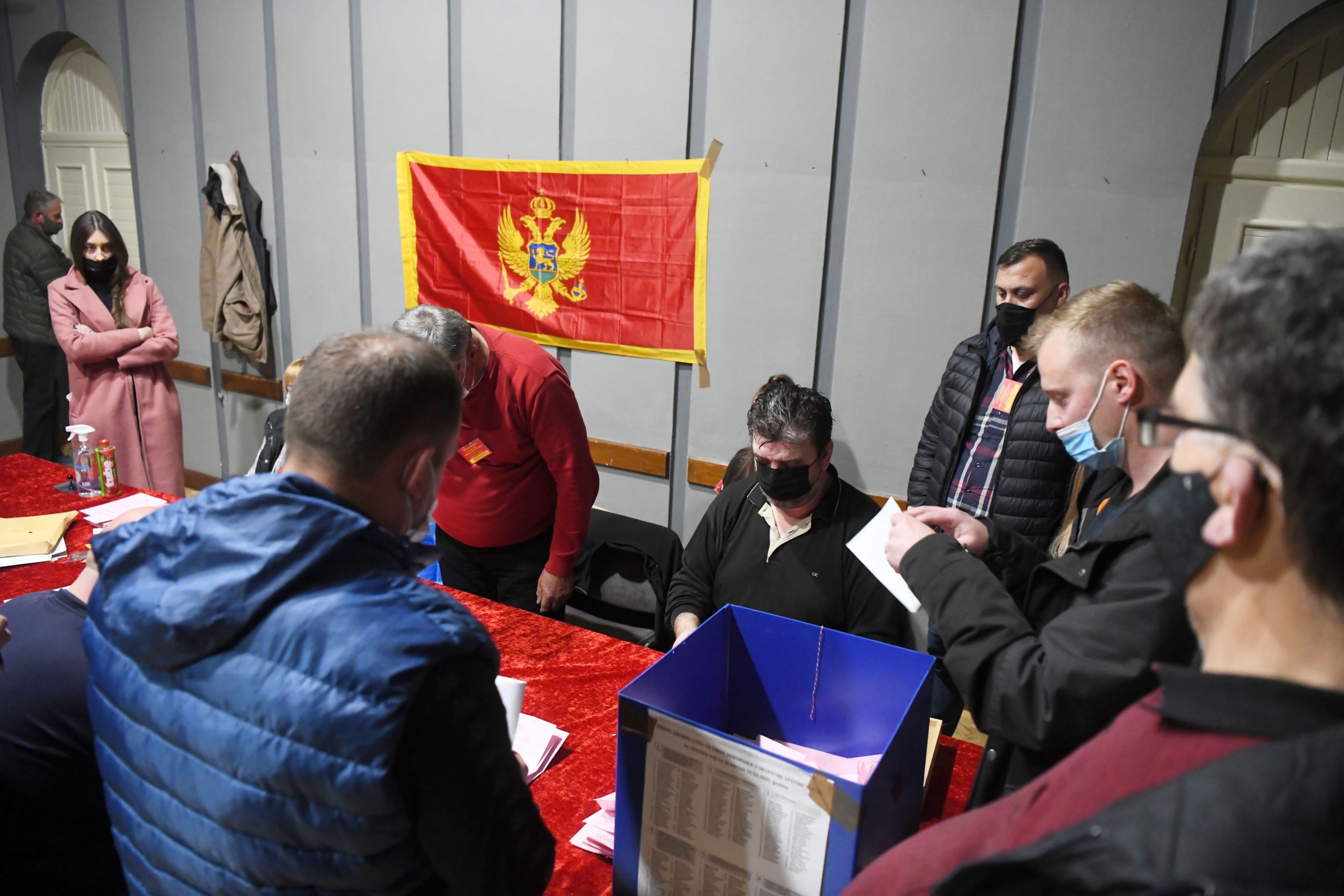 Niksic 14. mart 2021. Glasacke kutije brojanje glasova Foto:Filip Krainčanić/Nova.s