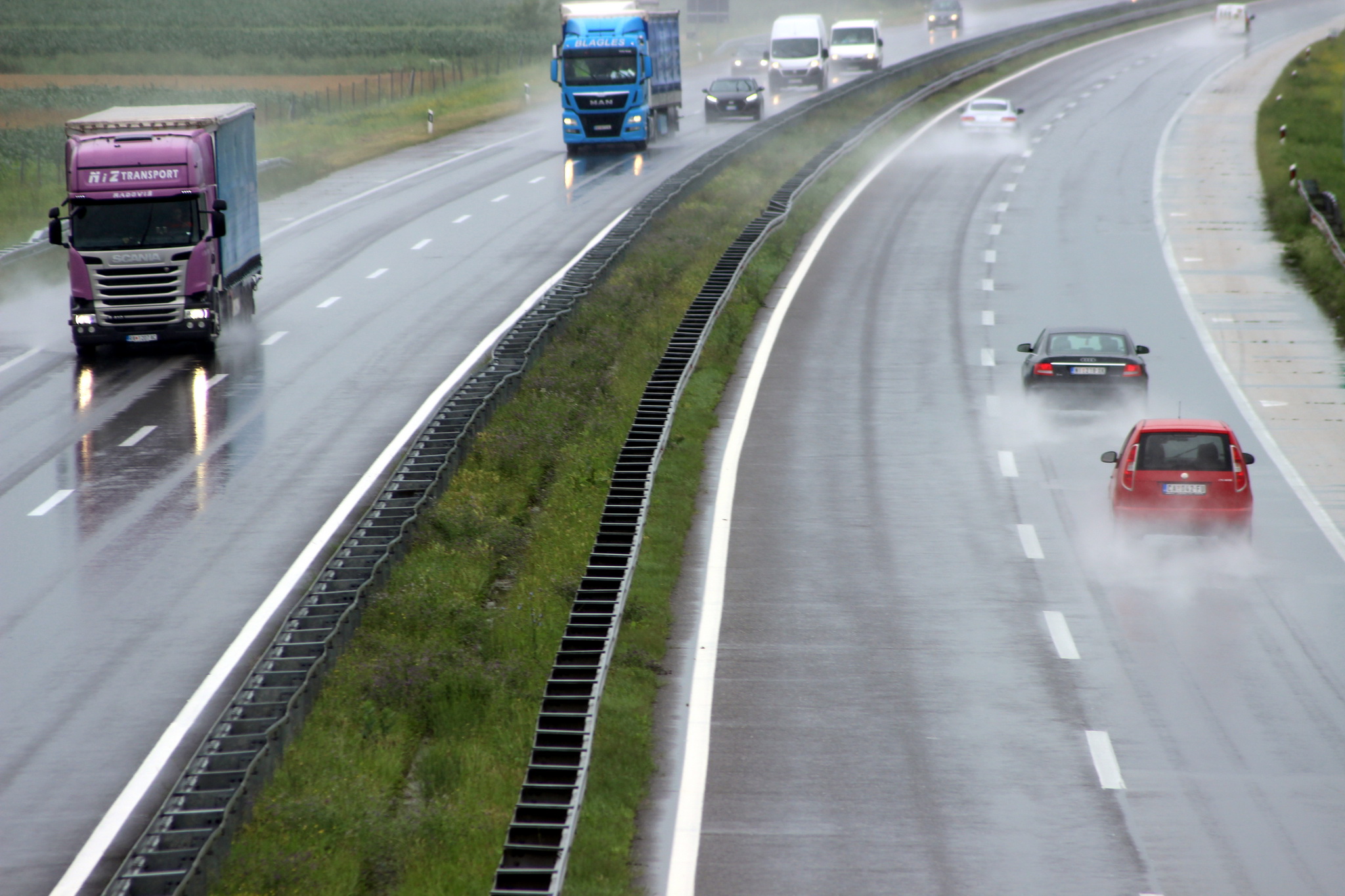 OBILNE KISE U JAGODINI kisa autoput