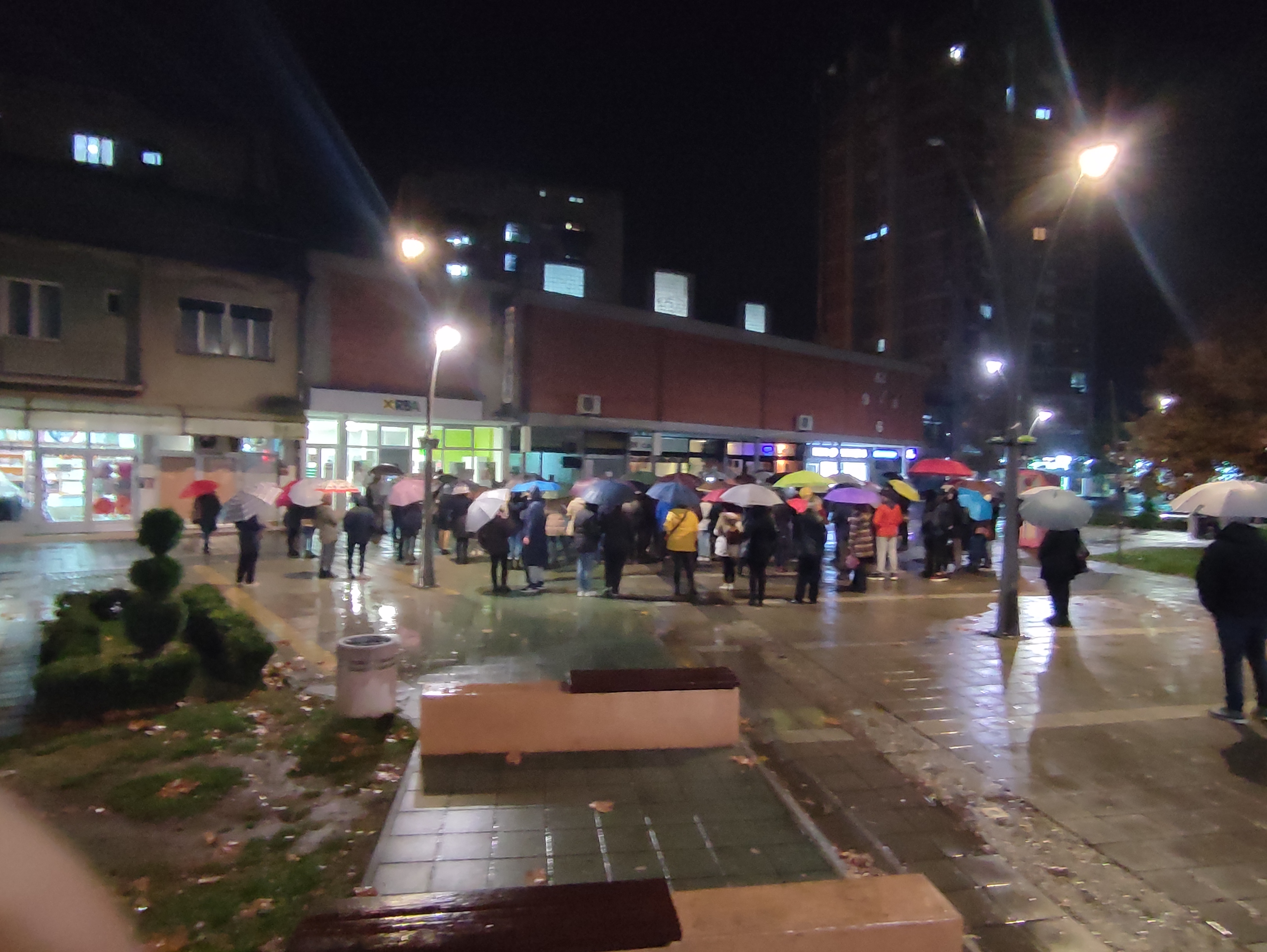 Prosvetari iz Leskovca i Kragujevca podržali koleginicu iz Trstenika