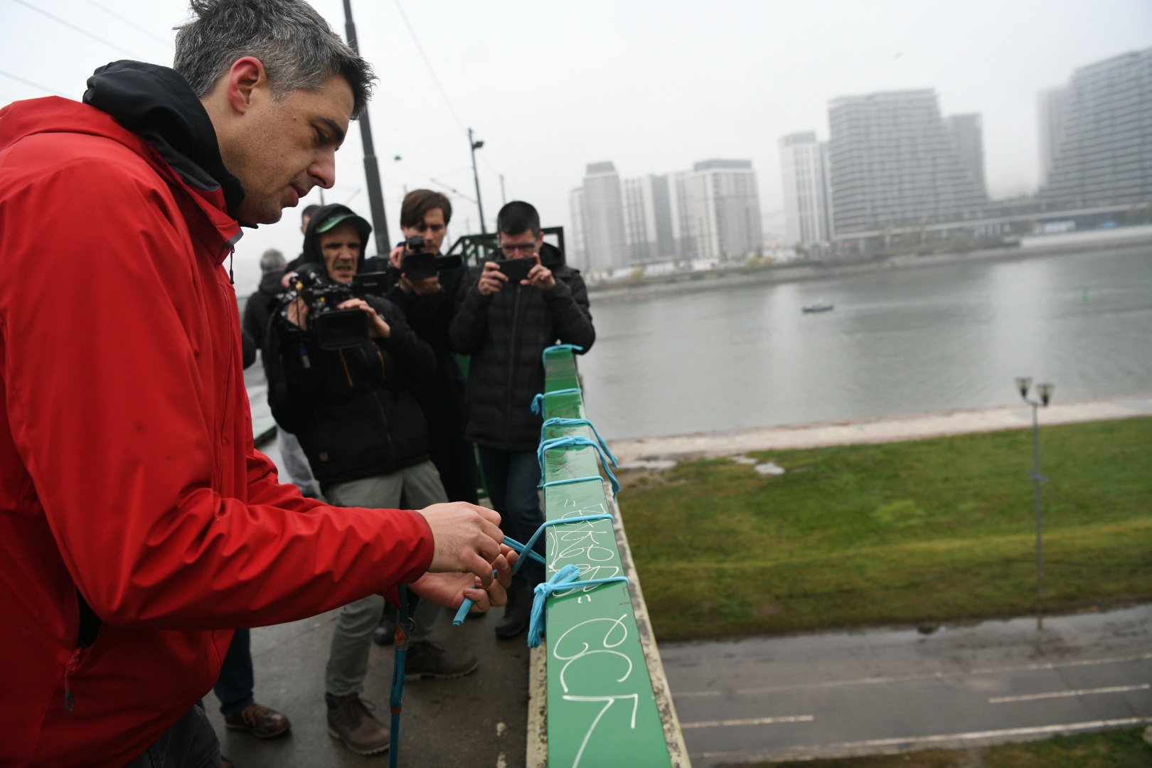Beograd 20. novembar 2022. Savski most pocetak kampanje za odbranu mosta Foto:Vesna Lalić/Nova.rs