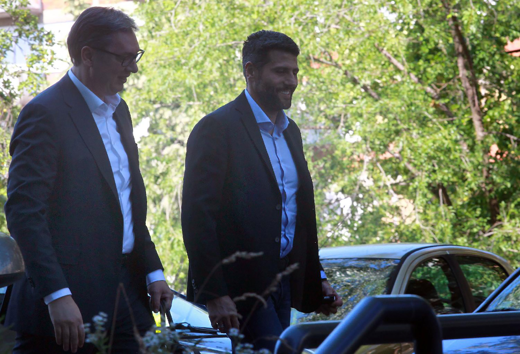 Mesto: Beograd
Datum: Thu Jun 16 16:53:03 CEST 2022
Dogadjaj: POLITIKA - dolazak članova na sednicu Predsedništva Srpske napredne stranke (SNS)
Fotoreporter: Aleksandar Barda
Ličnosti: Aleksandar Vučić, Aleksander Šapić
Izvor: FoNet