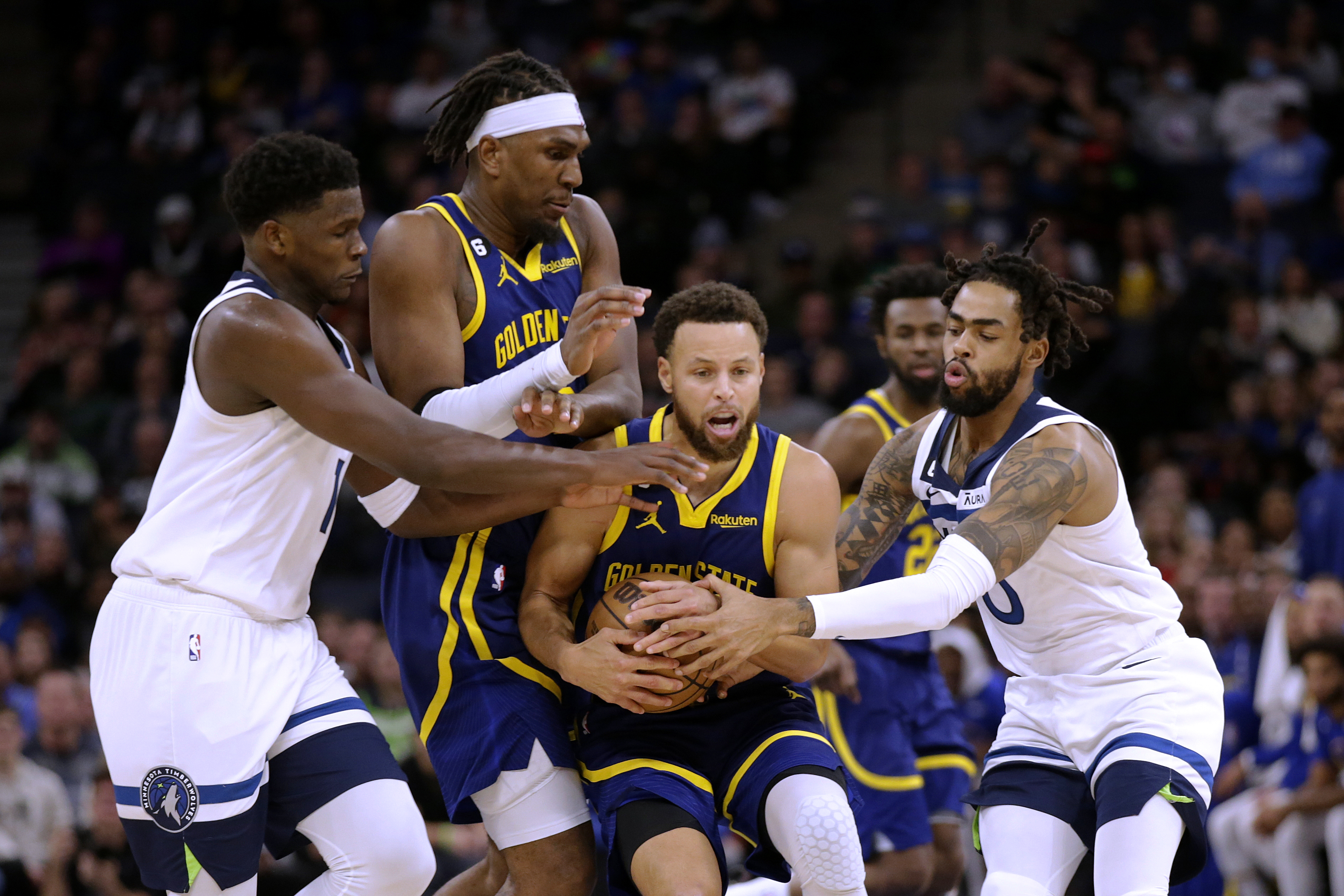 Stephen Curry, D'Angelo Russell, Anthony Edwards, Kevon Looney