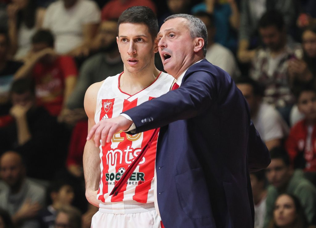 Nikola Ivanovic (L) and Head coach Dejan Radonjic
Crvena Zvezda v Barcelona-Euroleague 2021/22
Beograd, 14.12.2021.
foto: Srdjan StevanovicStarsportphoto ©