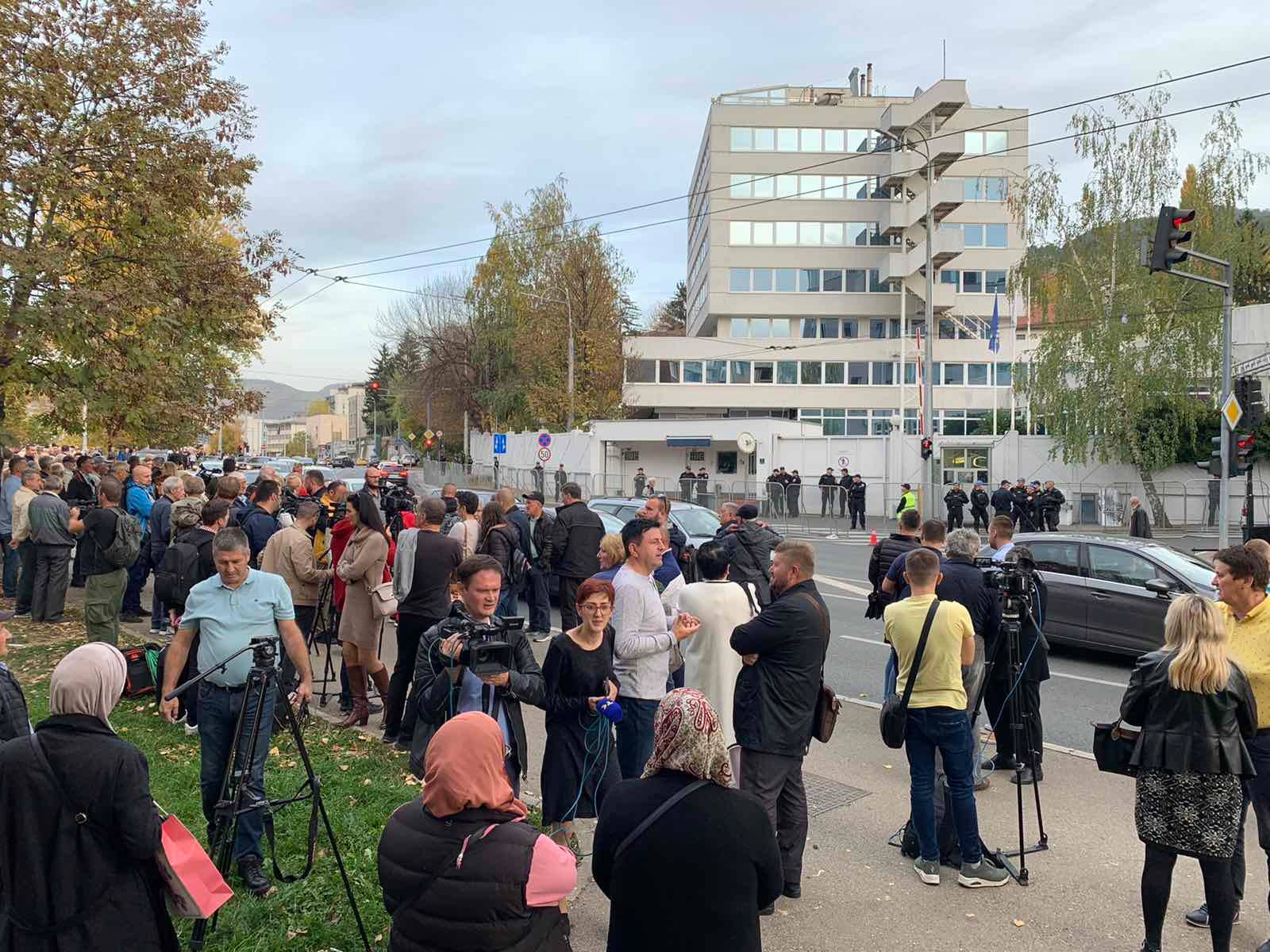 Protest, OHR, Sarajevo, Kancelarija visokog predstavnika za BiH Foto: Twitter/TV N1 Sarajevo
