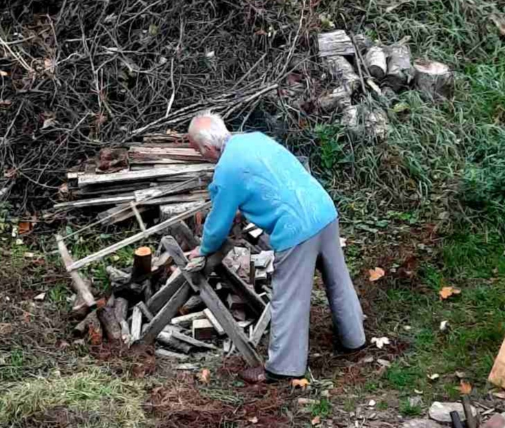 Automehanicar Vidoje Jovanovic, 100 godina, sto godina poslala Biljana Ljubisavljevic
