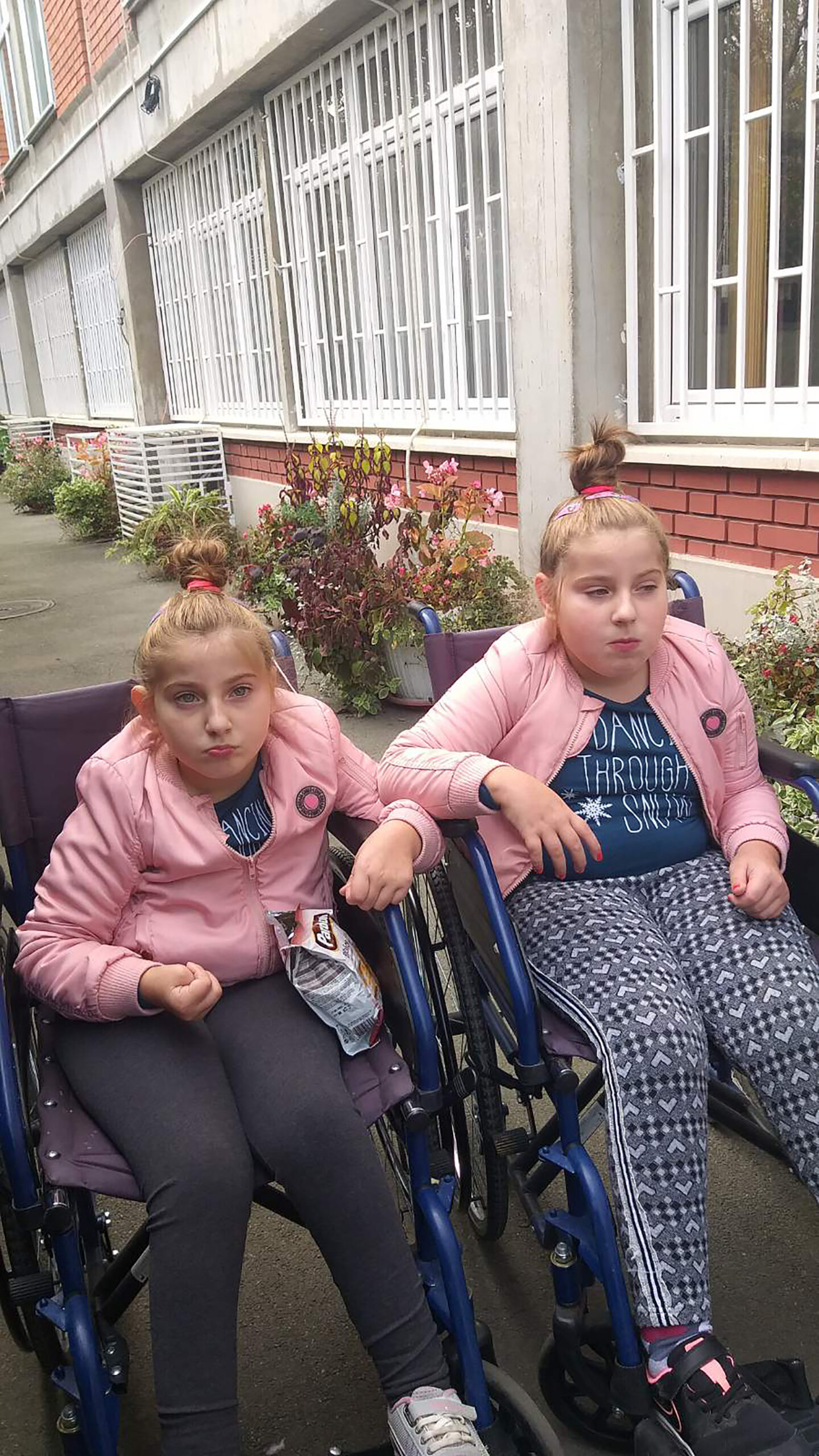 Pomozimo Tijani i Emiliji slanjem 97 na 2407