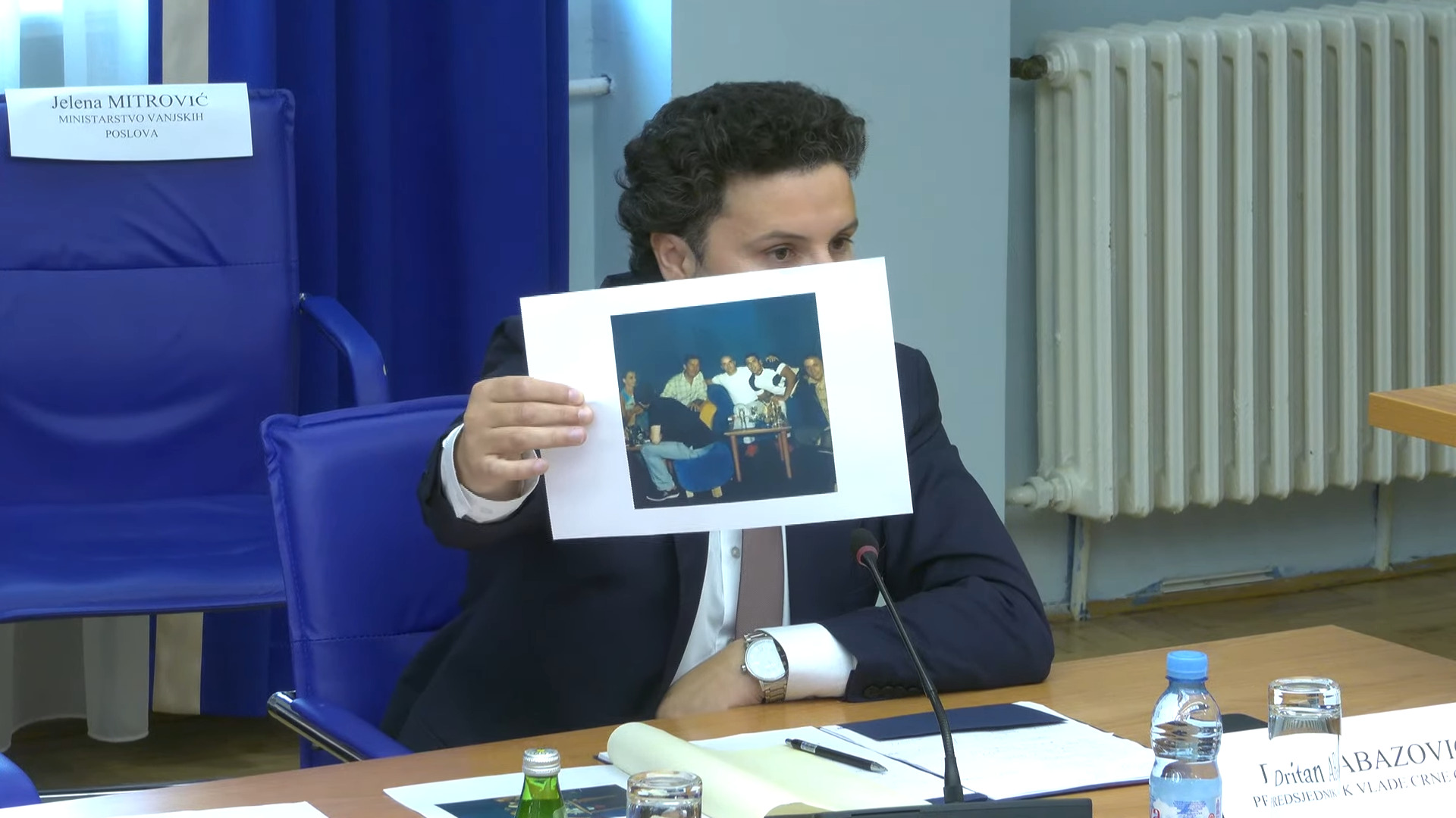 Dritan Abazović, fotografija, Milo Đukanović i Škaljarci, Škaljarski klan Foto: Printscreen/YouTube/Skupština Crne Gore