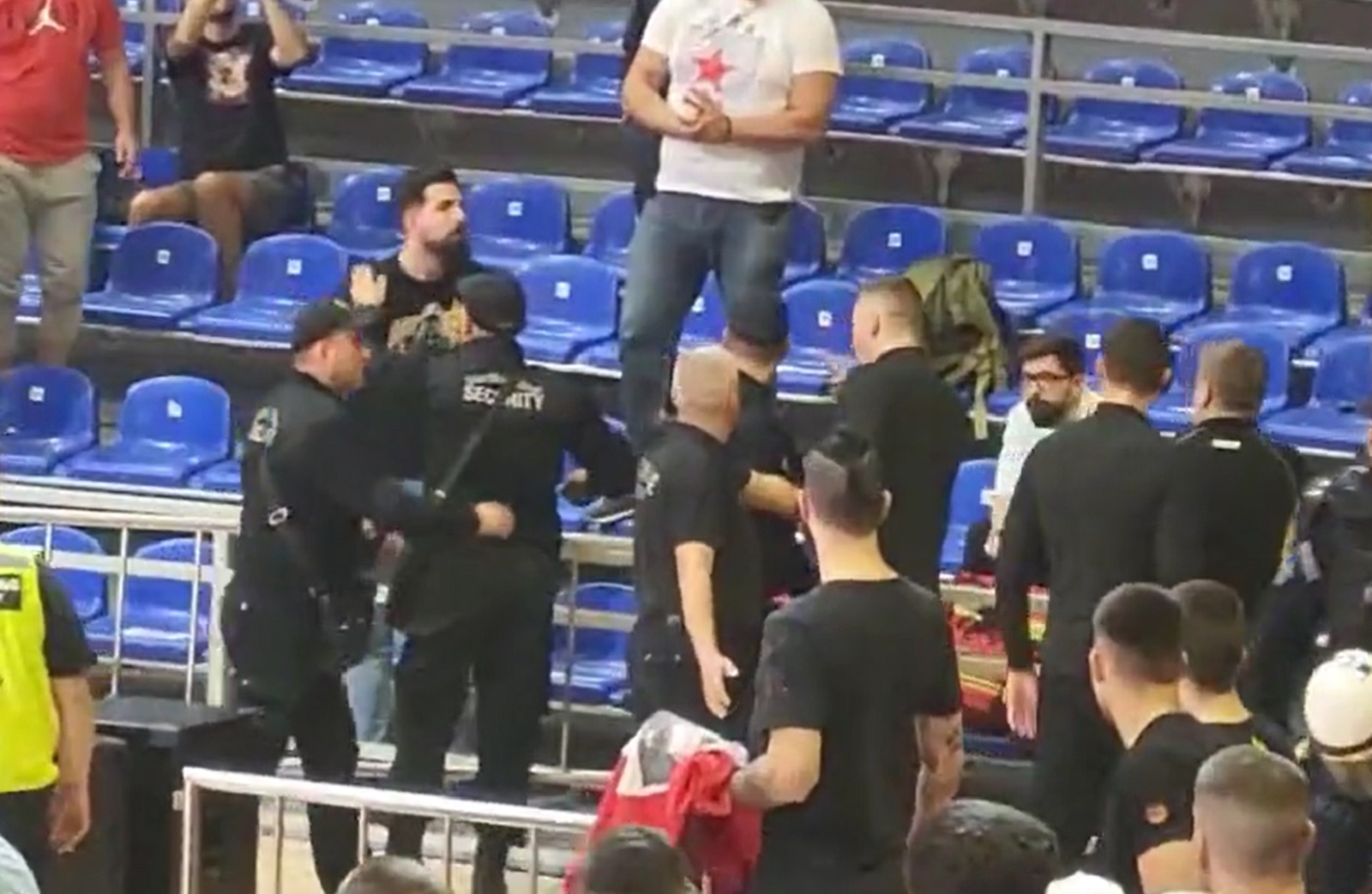 pukl sasa navijac zvezda