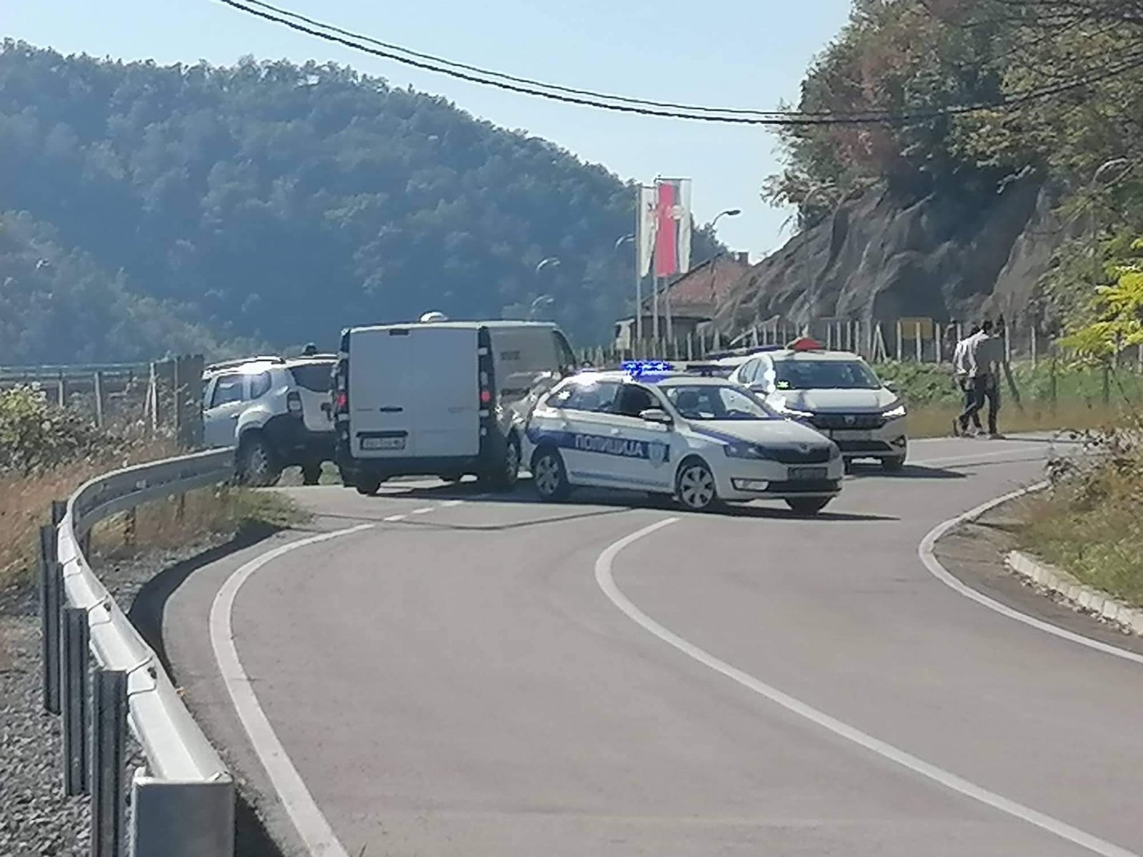 aurobus prevrnut valjevo penzioneri
autobus, prevrnuo se autobus sa penzionerima, penzioneri, izlet, nesreća, hronika
