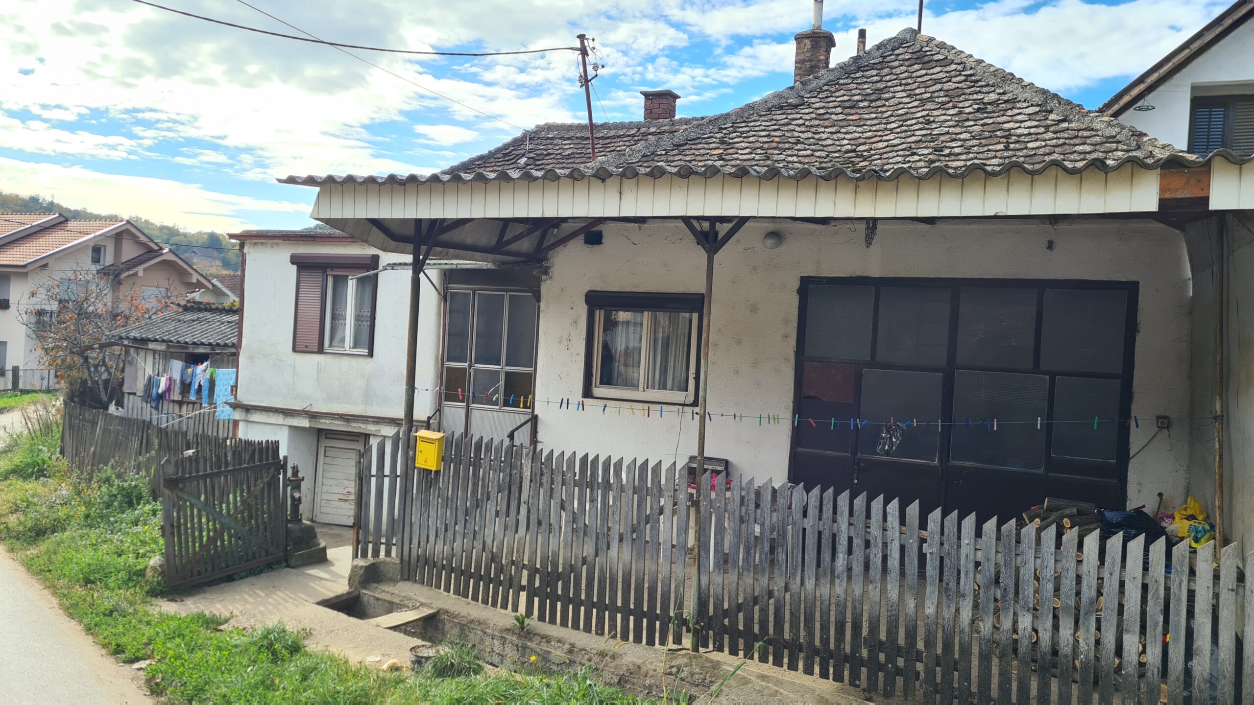 Begaljica, Grocka
Kuća u kojoj se dogodilo nasilje nad devojčicom, nasilje nad detetom, majka tuce dete