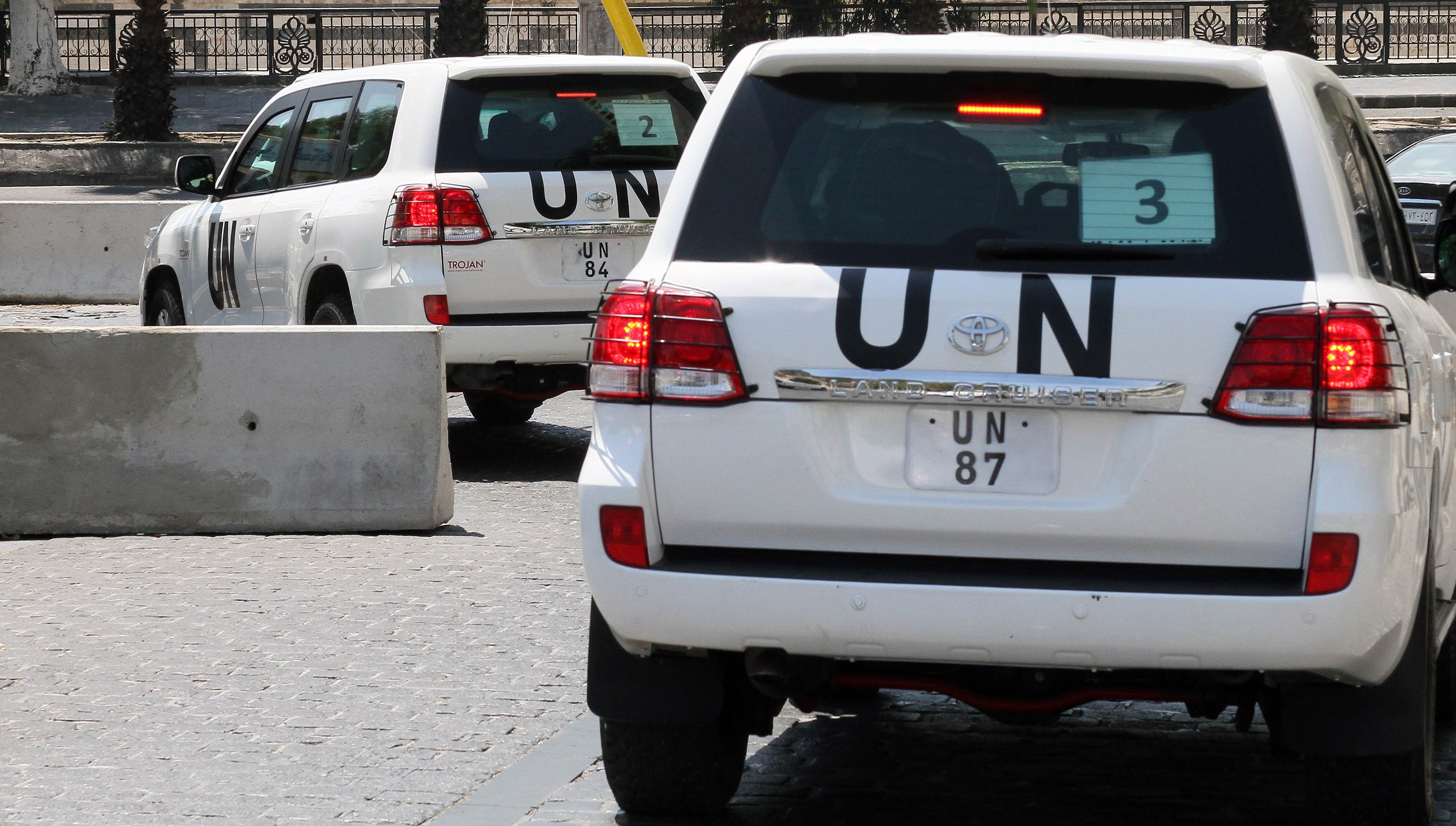Un inspectors leave hotel