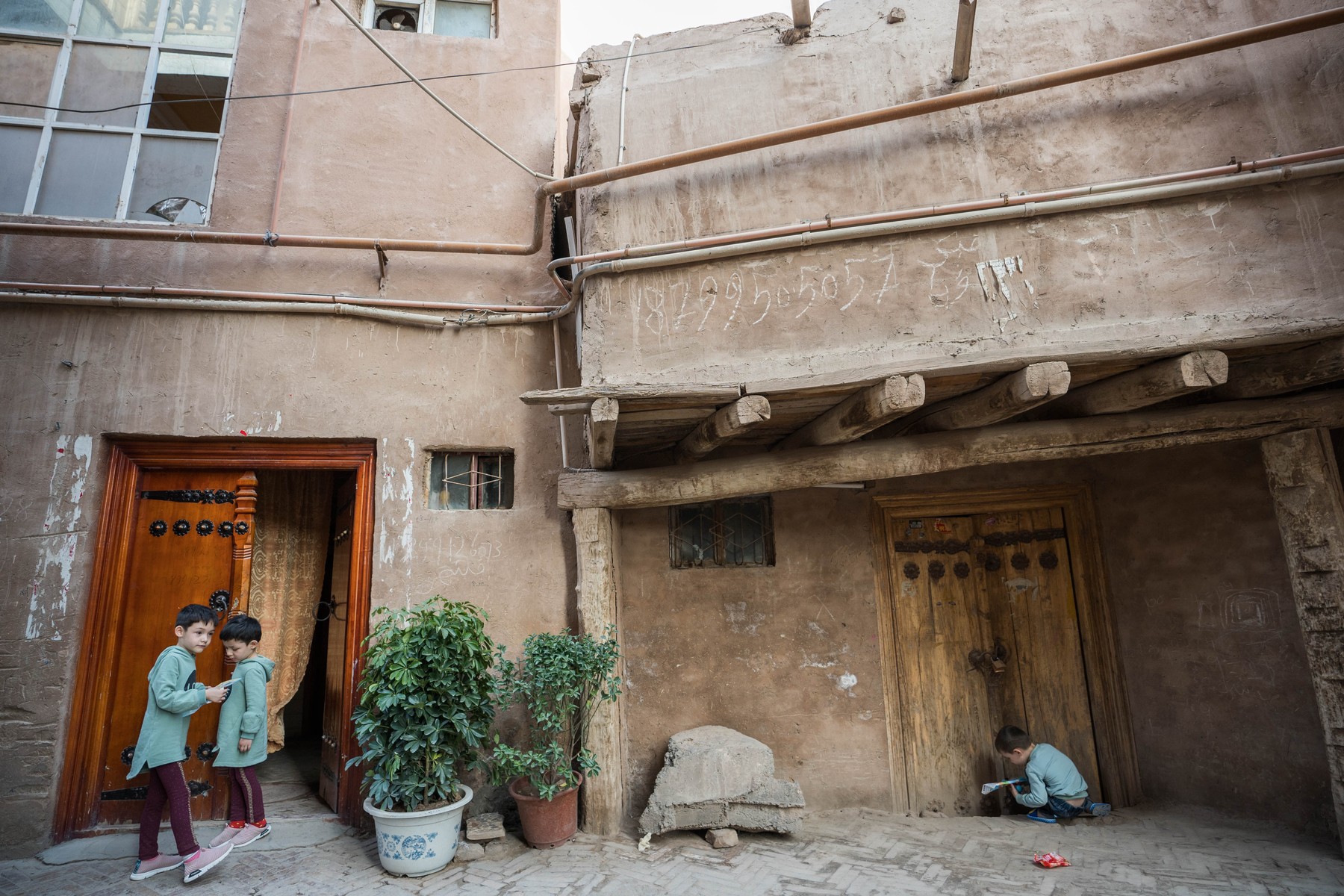 Ujgur, Daily life in Xinjiang, China