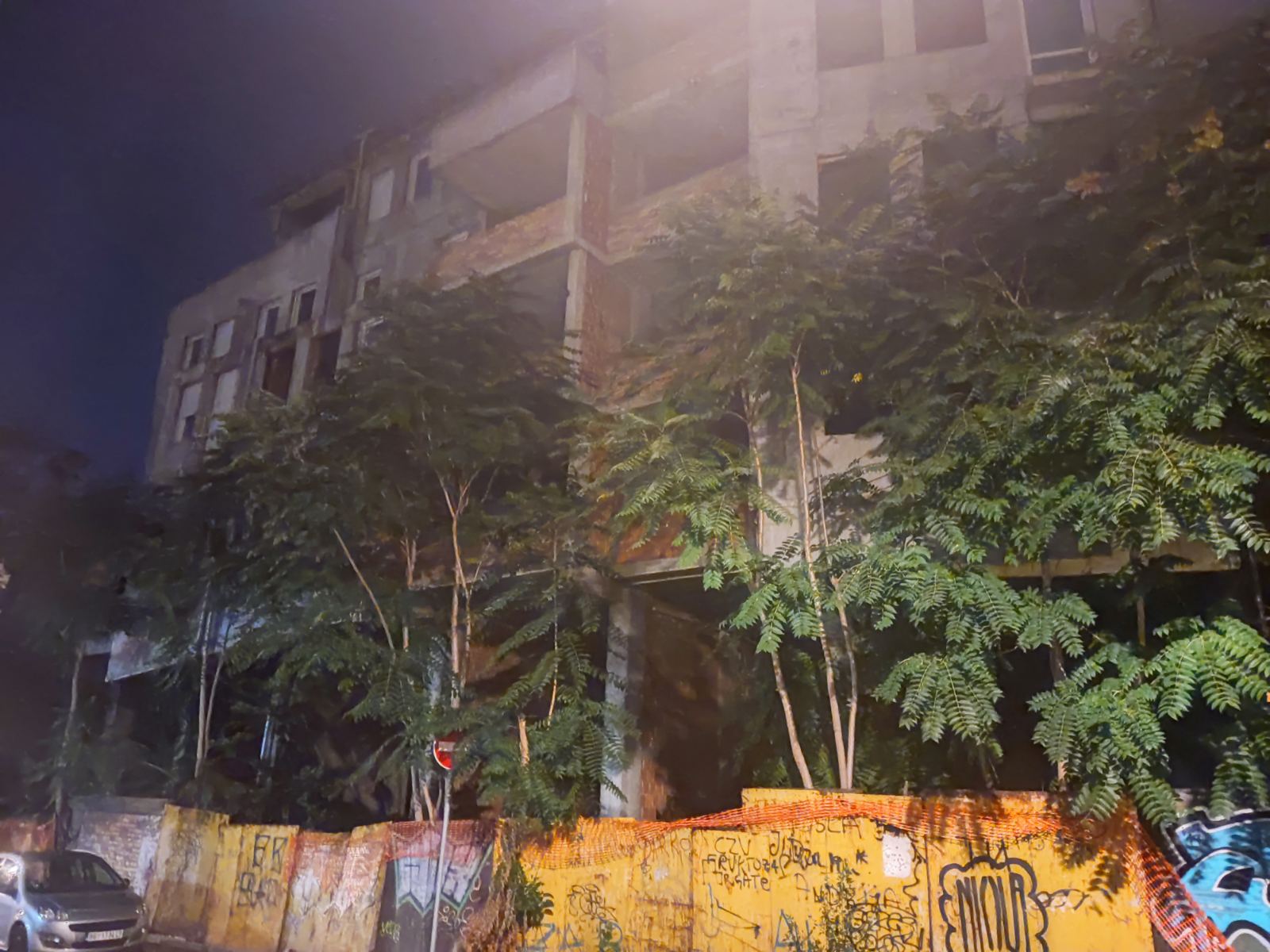 Zvezdara, napuštena zgrada