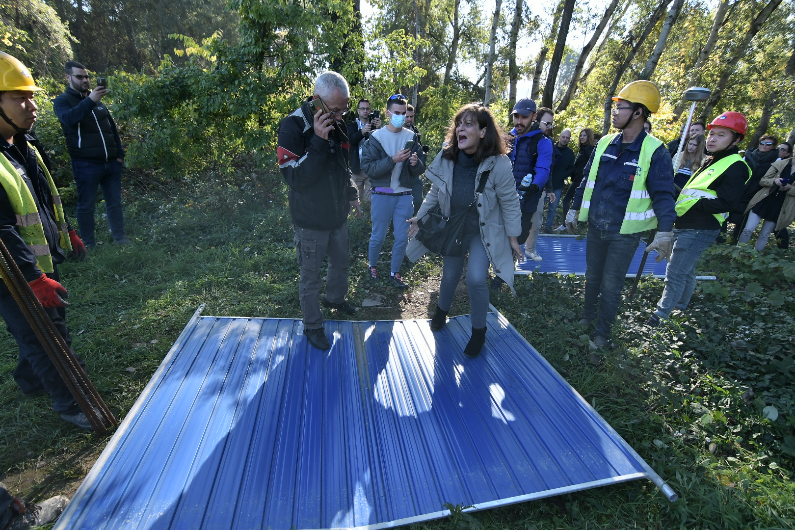 Novi Sad, 18.10.2022.  Novi Sad Šodroš blokada Foto: Nenad Mihajlović/Nova.rs koškanje sa policijom, policijA