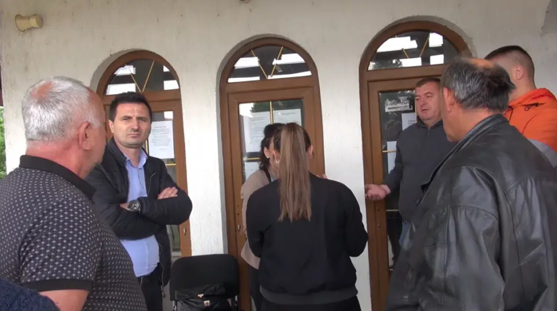 Na Kosovu blokirane opštine zbog fiktivno zaposlenih iz centralne Srbije