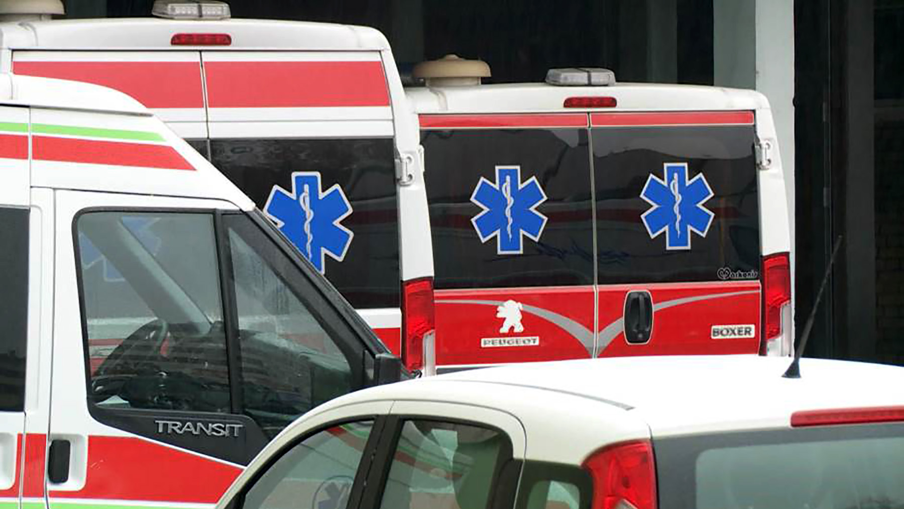 hitna-pomoc-hitna-hitna-pomoc-344188