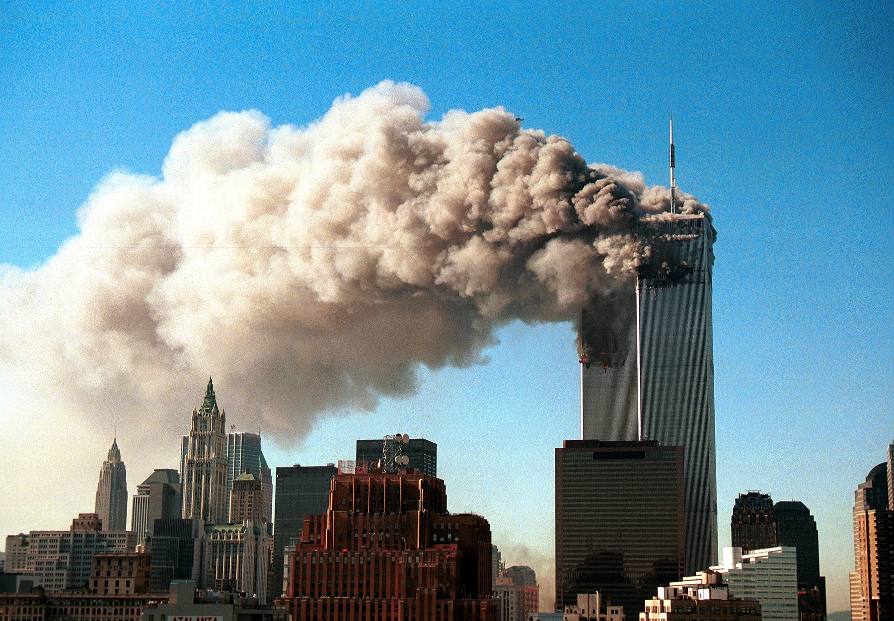 11-09-2001 NEW YORK
ESTERI
NELLA FOTO: IL WORLD TRADE CENTER IN FIAMME DOPO LO SCHIANTO DEI DUE AEREI
@,Image: 631200217, License: Rights-managed, Restrictions: ONLY ITALY, Model Release: no, Credit line: -- / LaPresse / Profimedia