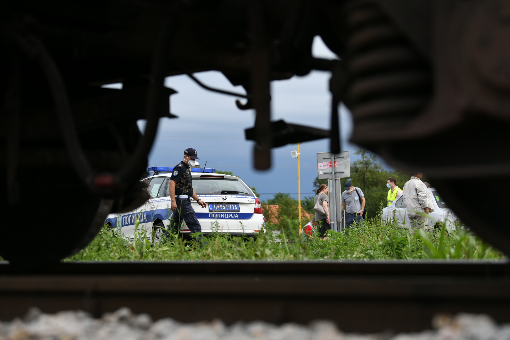Zminjak, Šabac 25.07.2020. Saobraćajna nesreća , pruga, voz naleteo na auto, muž i žena poginuli, deca povređena Foto: Vesna Lalić/Nova.rs