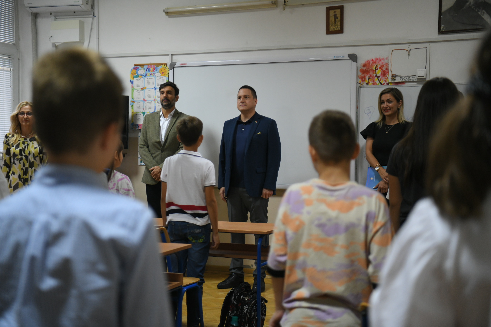 Beograd 01. septembar 2022. Polazak u skolu, Osnovna skola Vuk Karadzic, deca, ucenici. djaci, prvaci  Foto:Nemanja Jovanović/Nova.rs