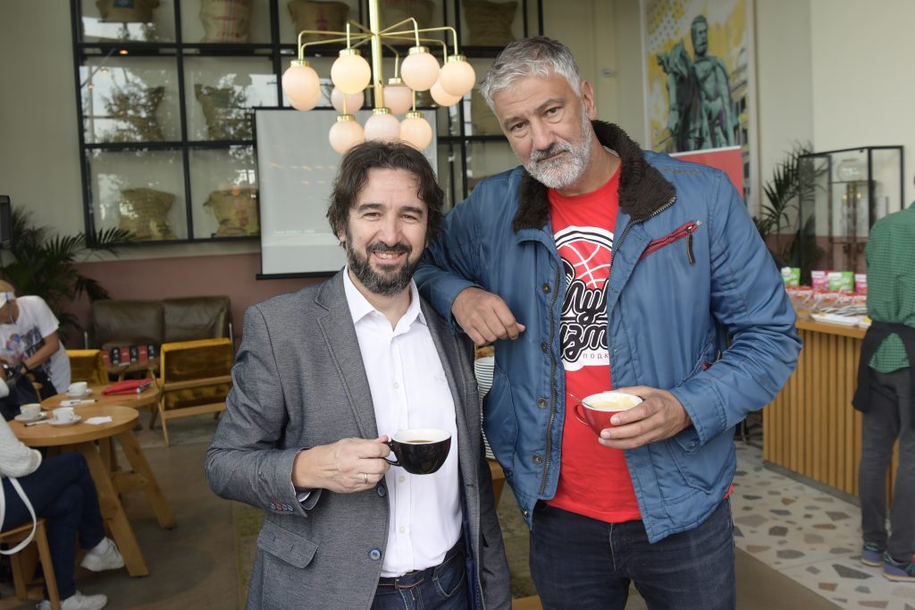 Beograd, 27.09.2022. Beograd na vodi, Kafeterija BW -  FIBA i SK organizuju gledanje utakmice reprezentacije Srbije na Svetskom prvenstvu u kosarci. kosarka utakmica gledanje Foto: Goran Srdanov/Nova.rs