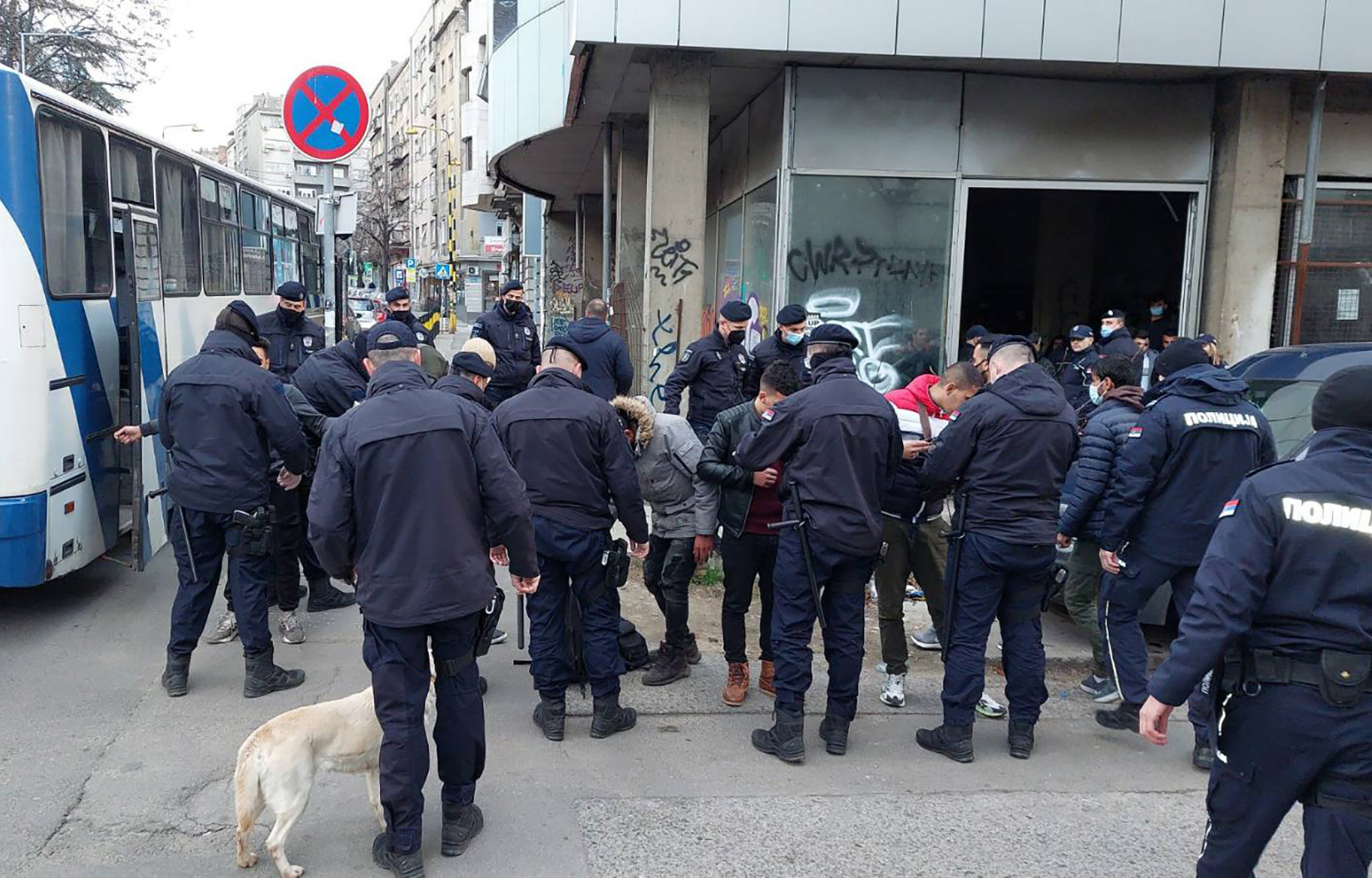 Beograd, migranti, policija, ilegalni migranti Foto: MUP